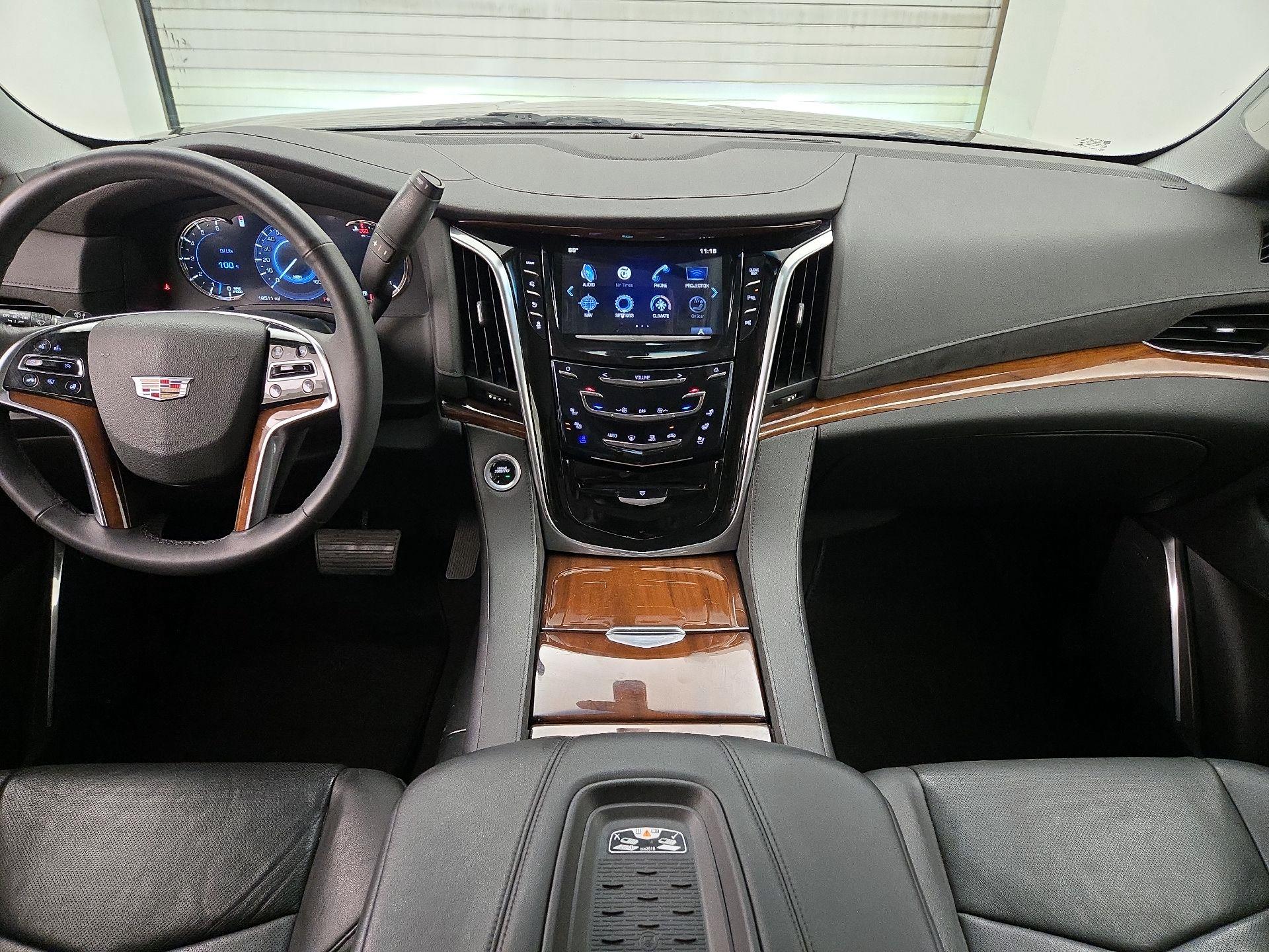 Thumbnail: 2017 Cadillac Escalade - 9