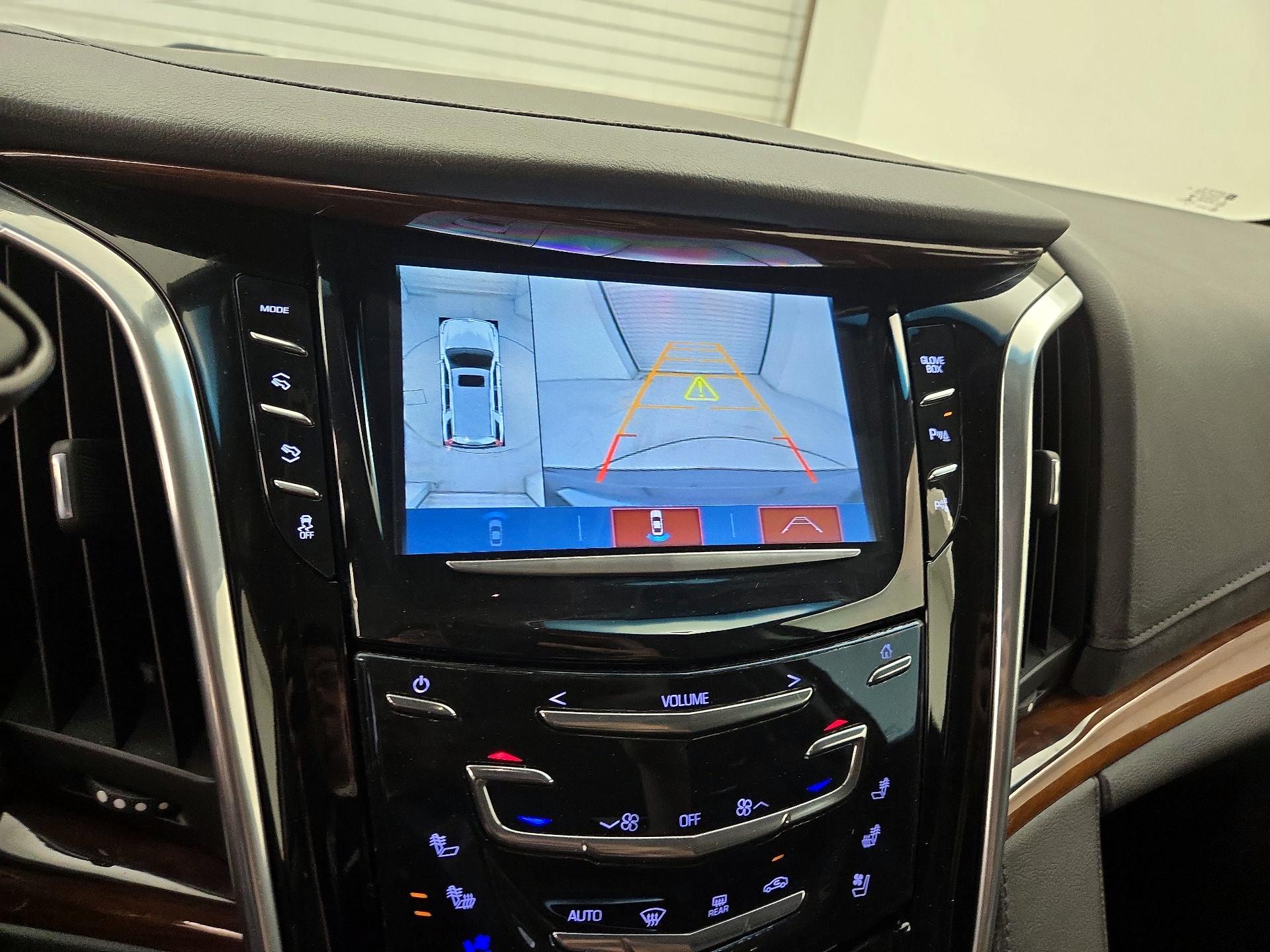 Thumbnail: 2017 Cadillac Escalade - 15
