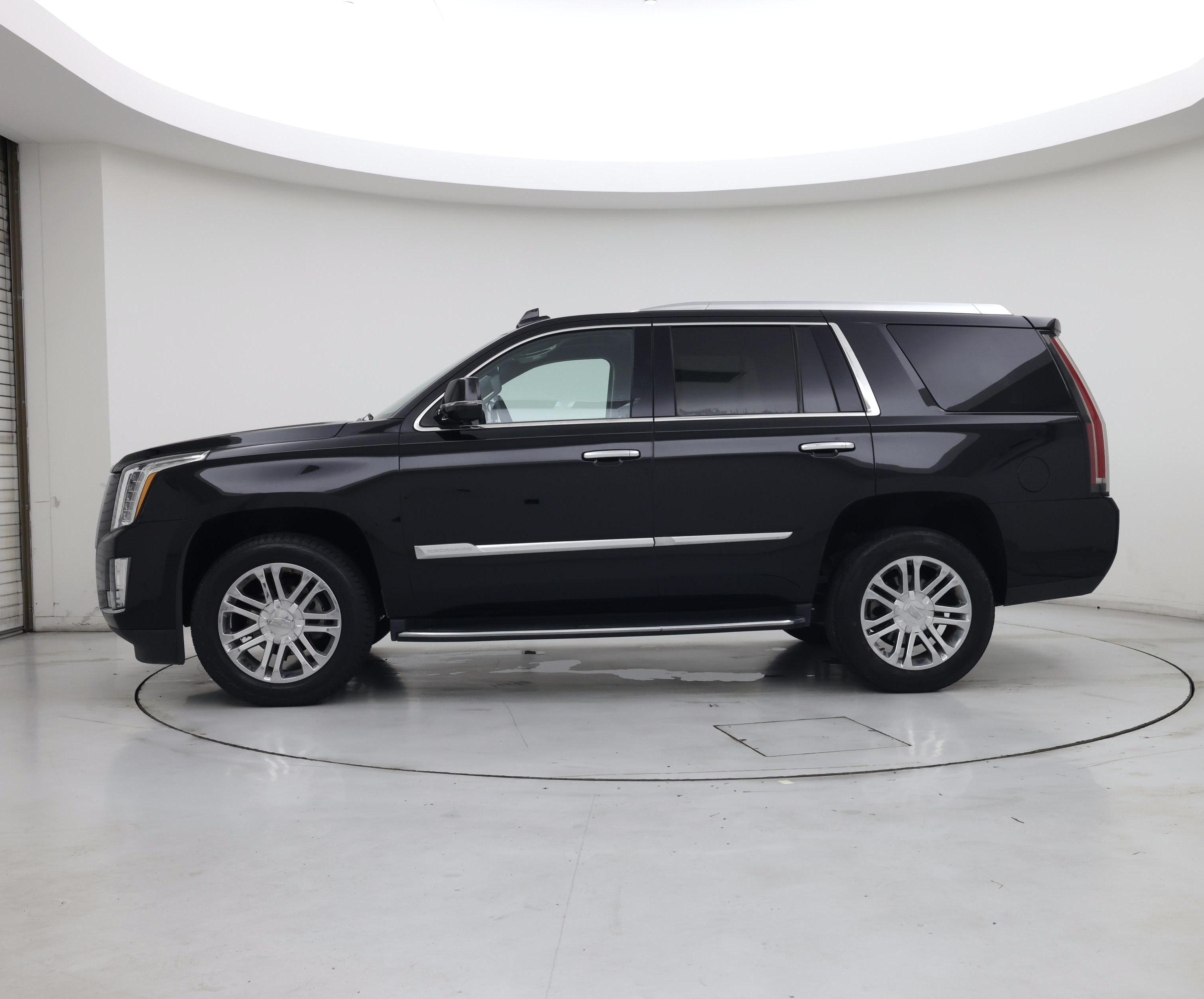 Thumbnail: 2017 Cadillac Escalade - 3