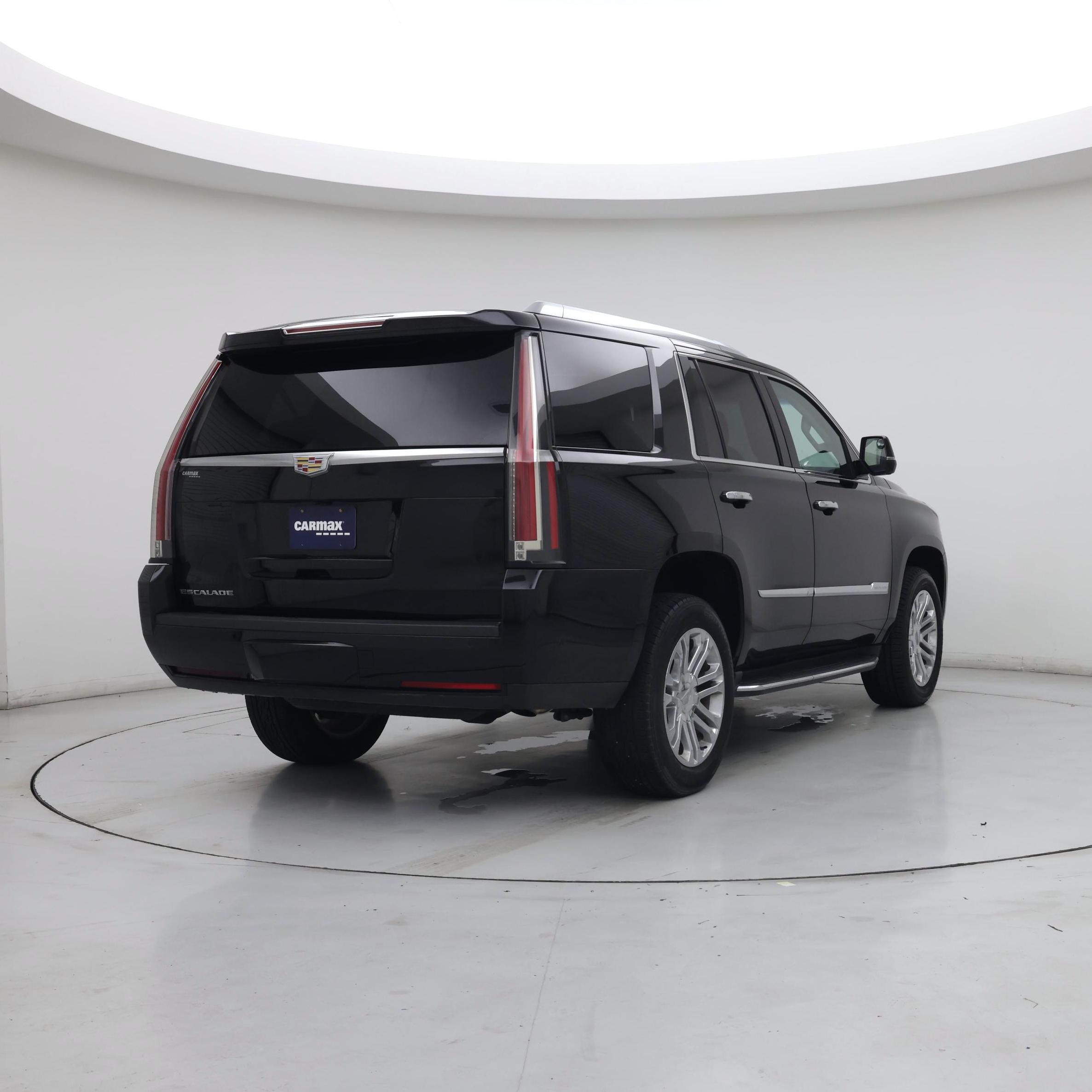 Thumbnail: 2017 Cadillac Escalade - 8