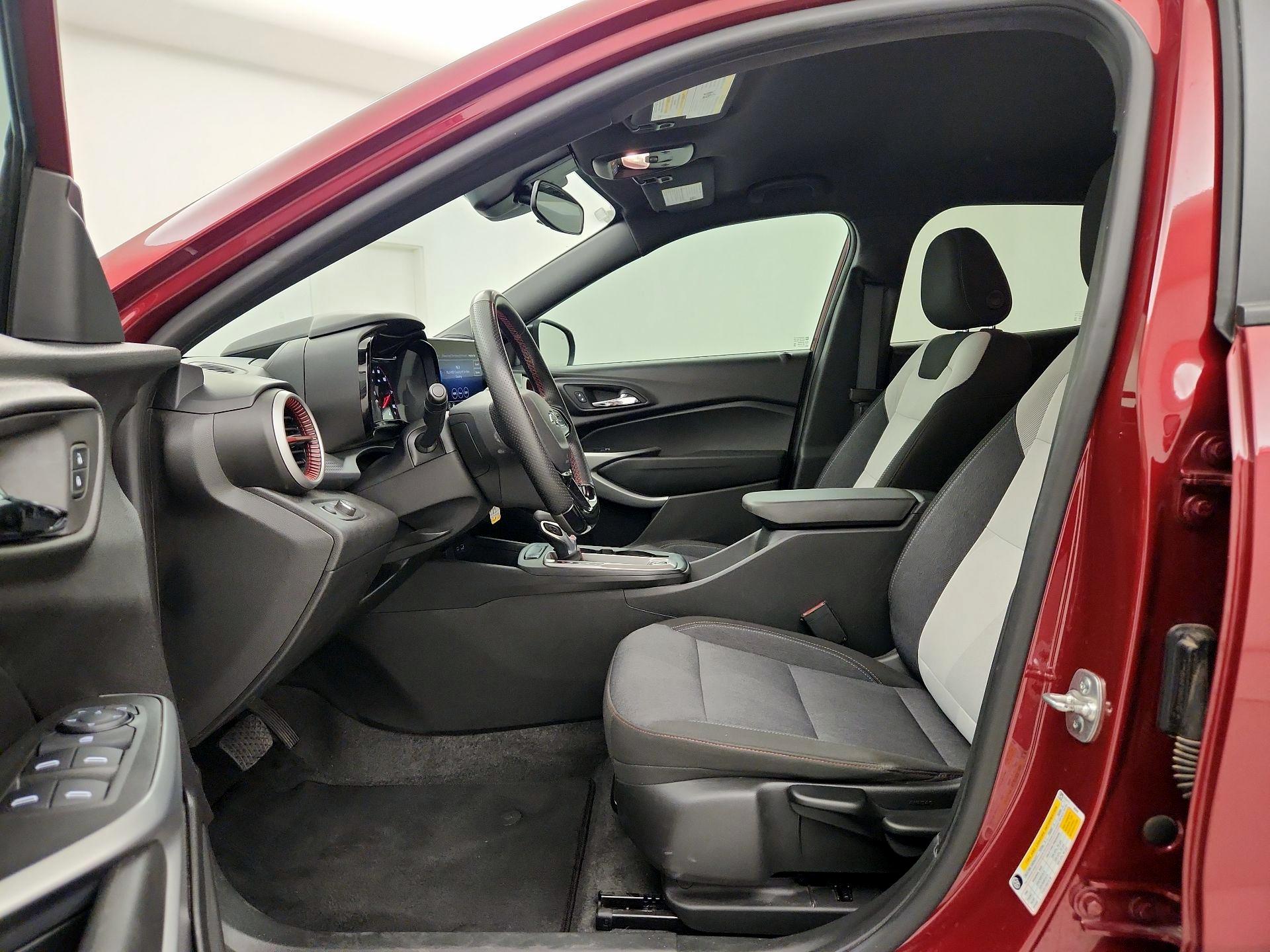 Thumbnail: 2025 Chevrolet Trax - 11