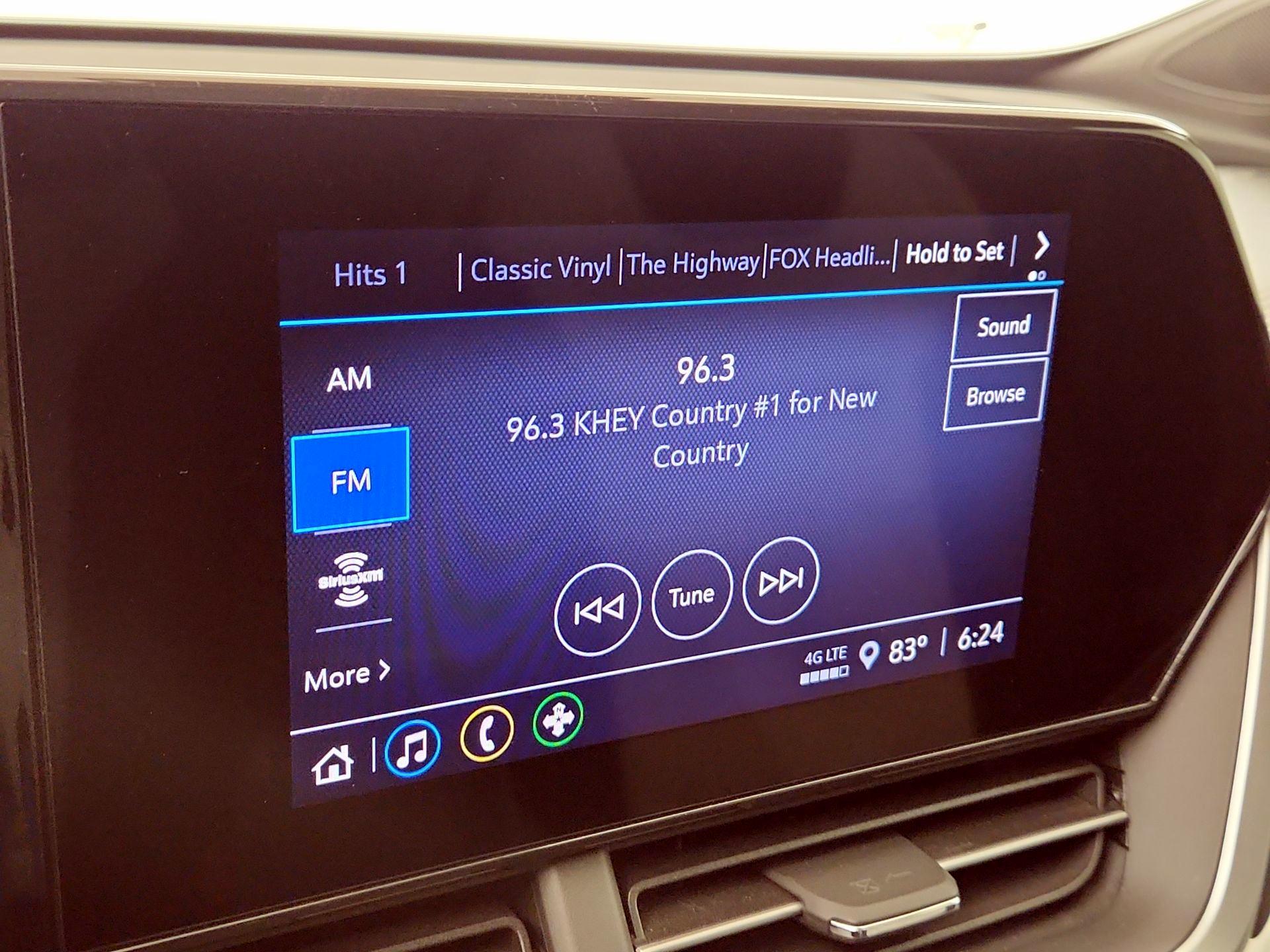 Thumbnail: 2025 Chevrolet Trax - 15