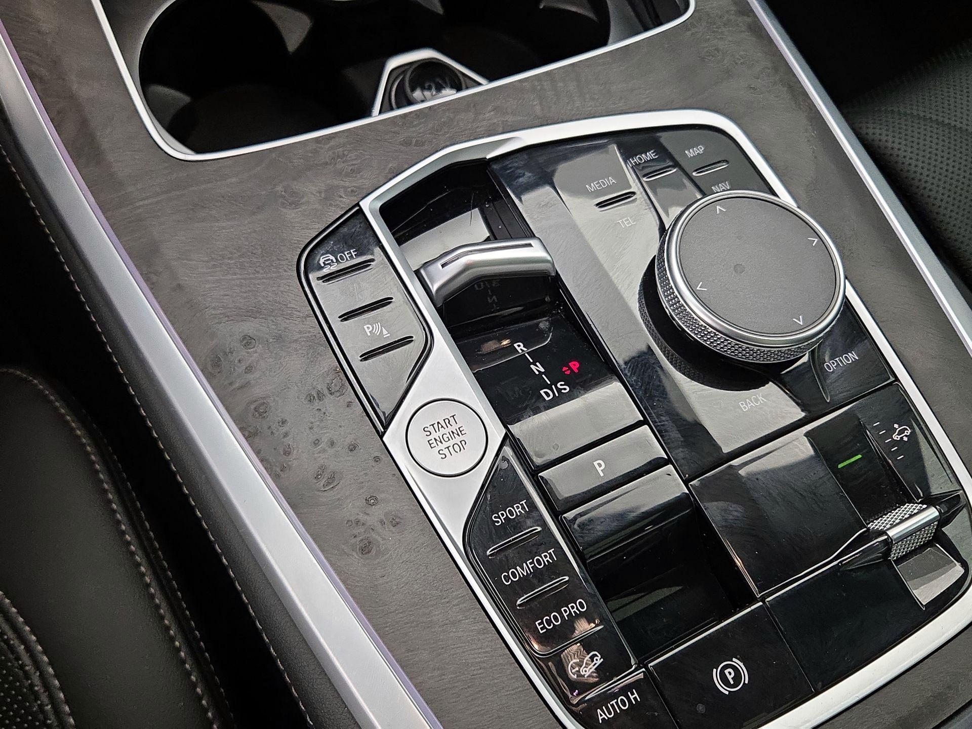 Thumbnail: 2023 BMW X7 - 18
