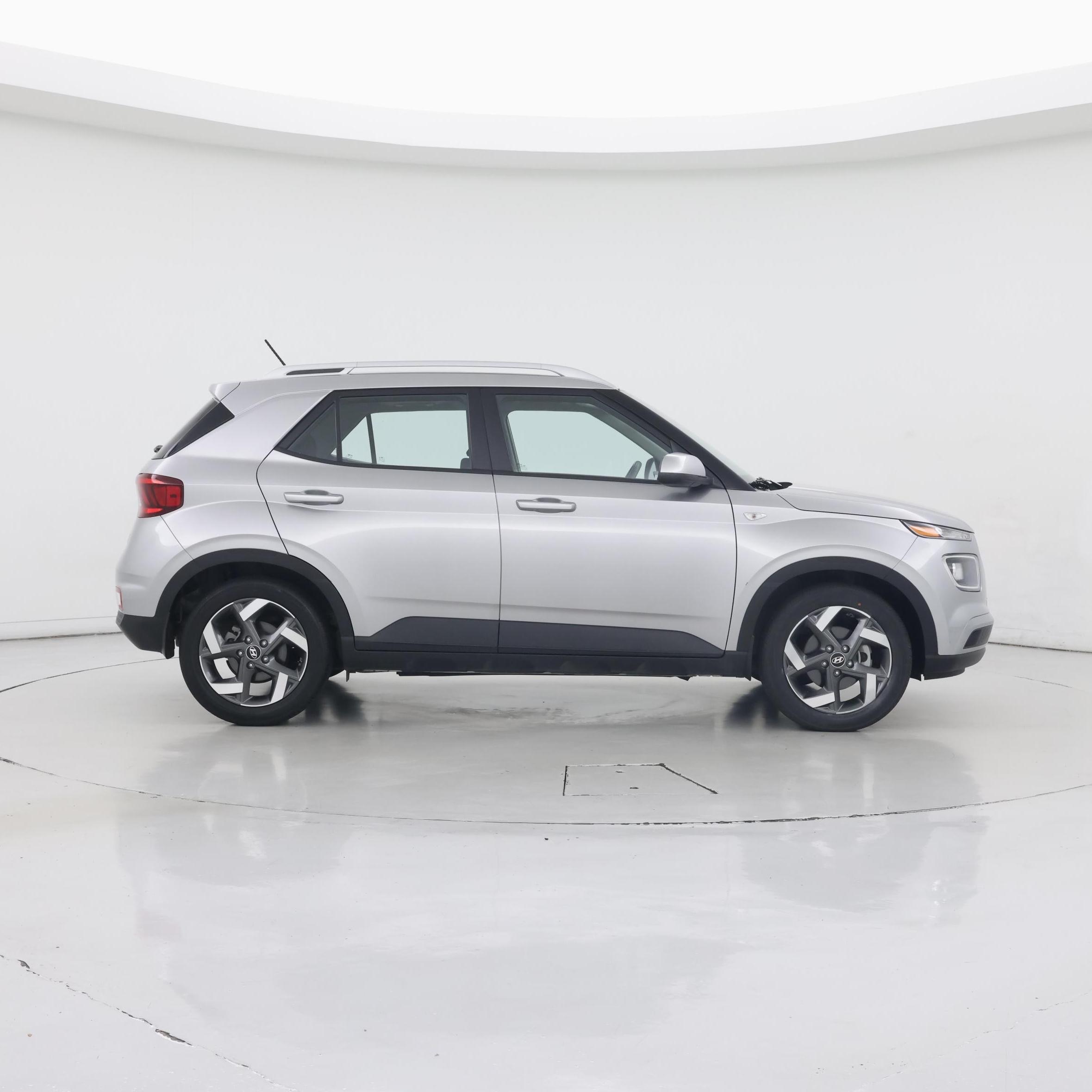 Thumbnail: 2023 Hyundai Venue - 7