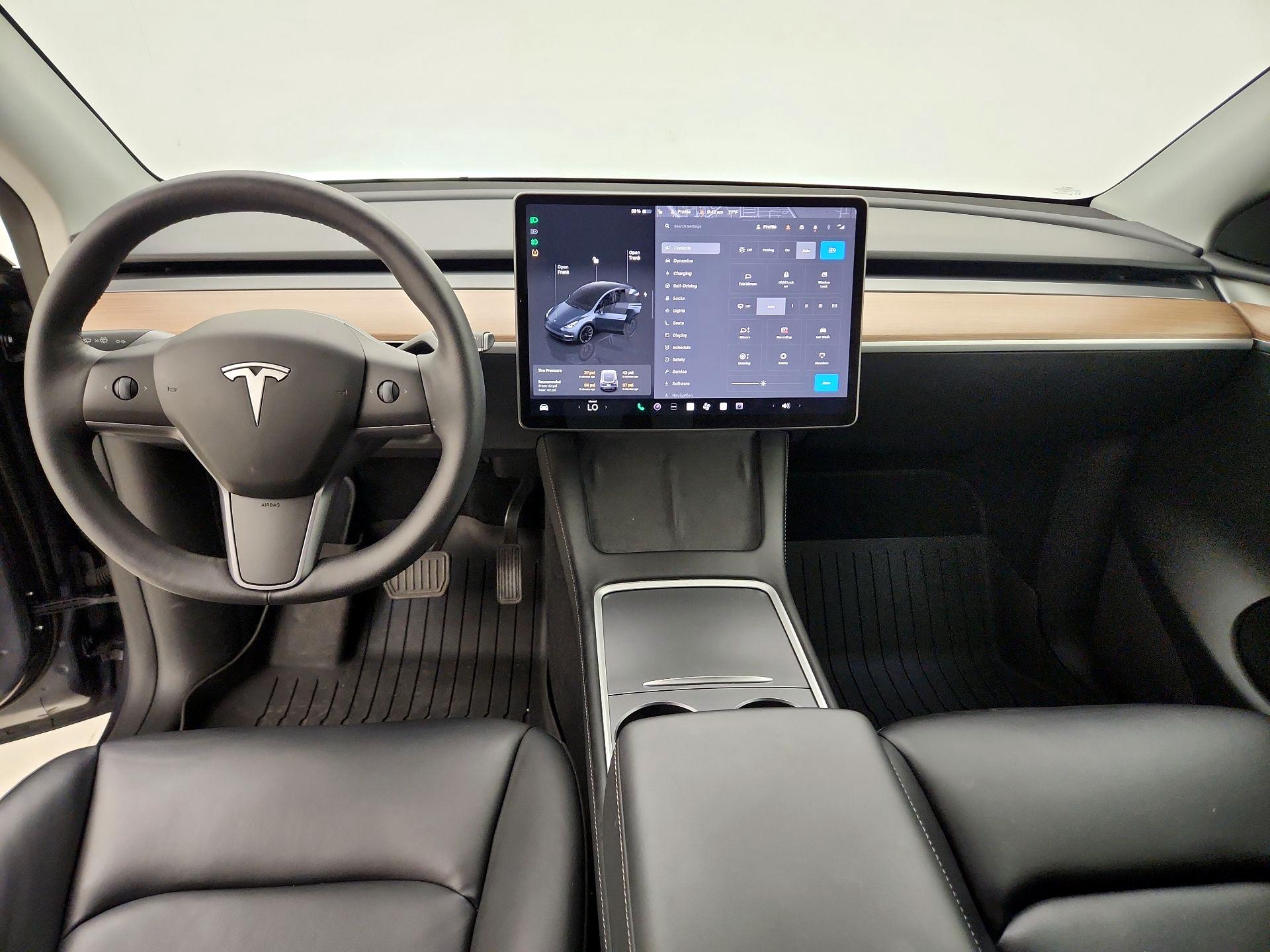 Thumbnail: 2023 Tesla Model Y - 9