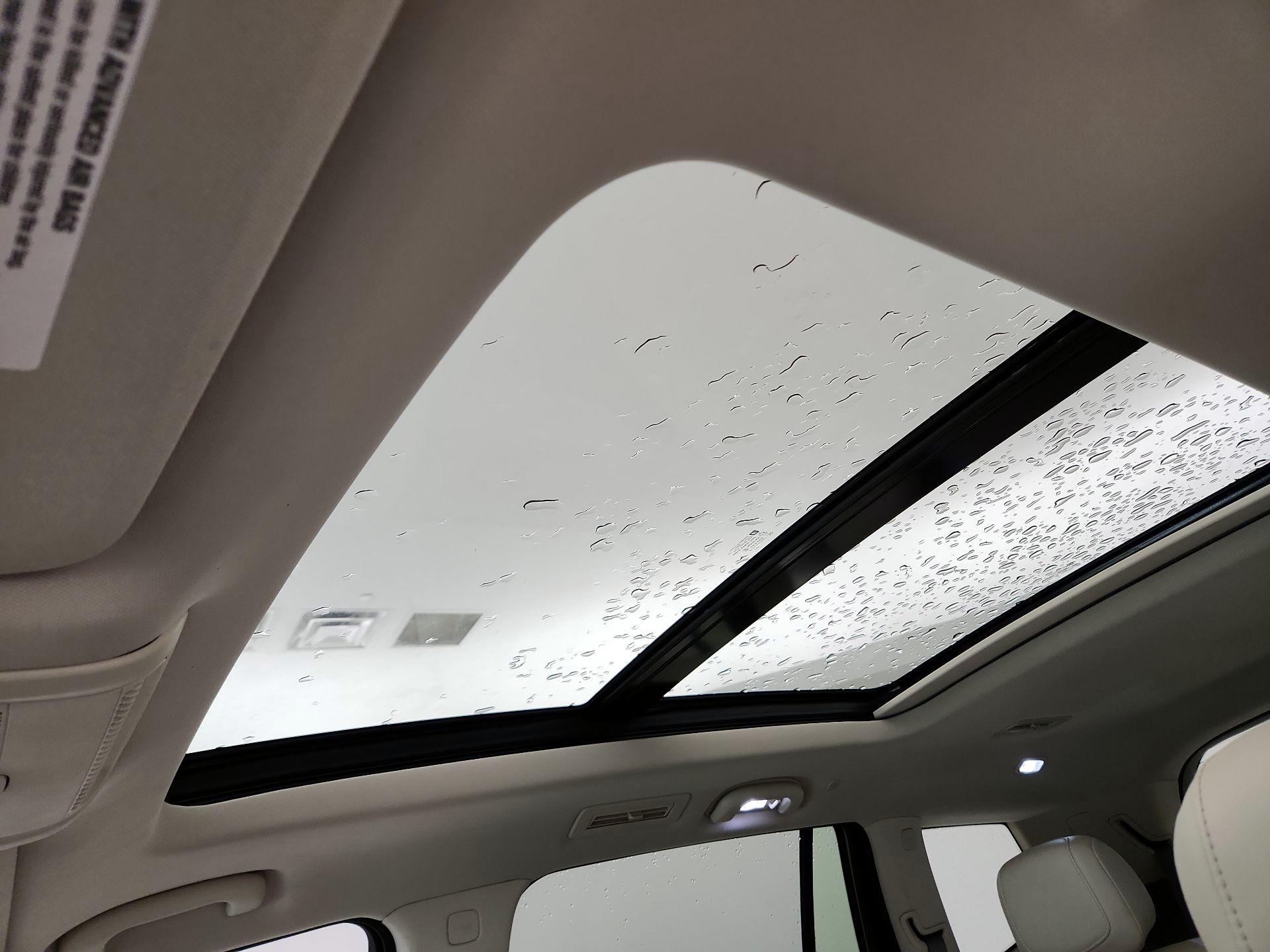 Thumbnail: 2020 Cadillac XT6 - 19