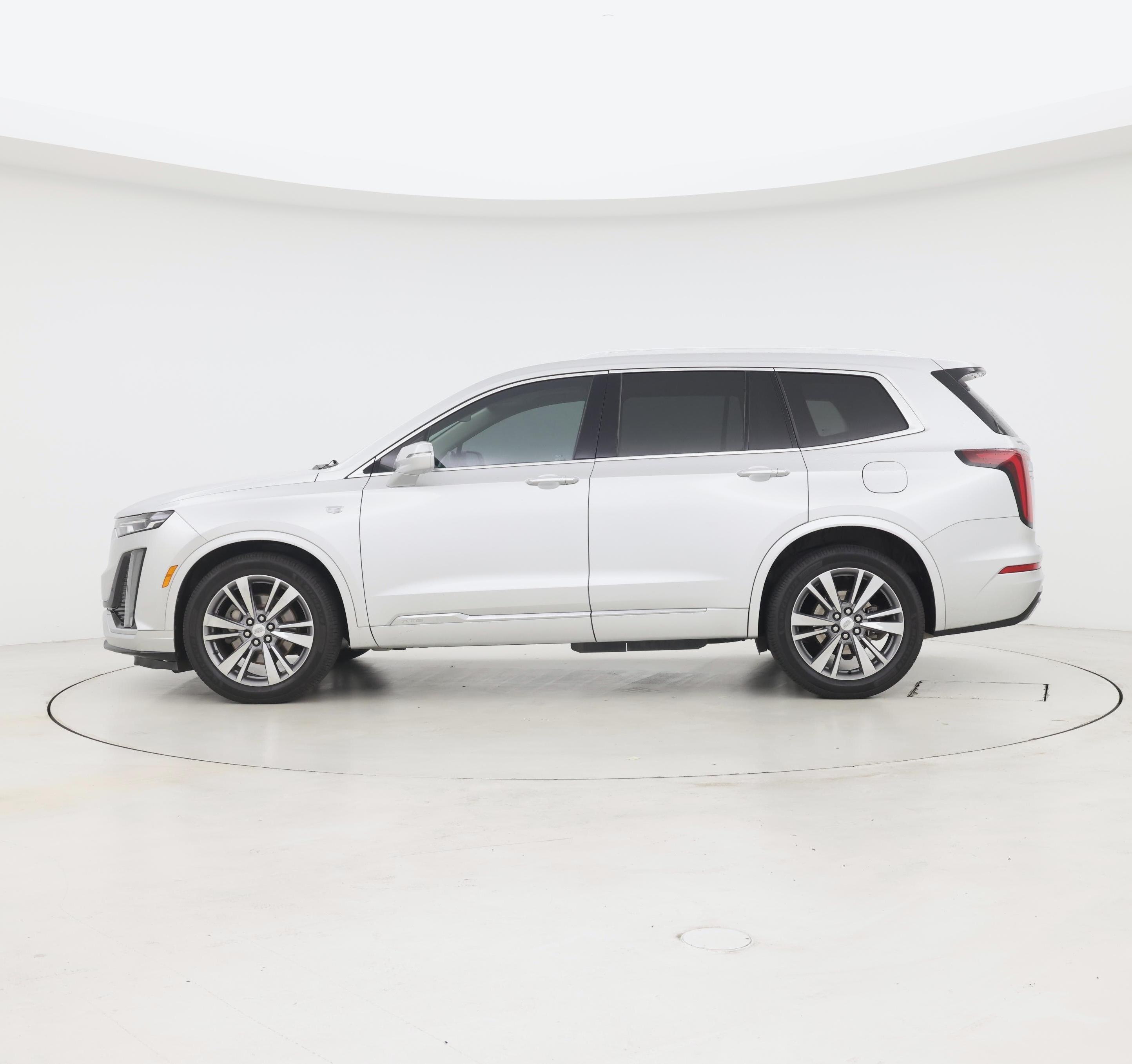 Thumbnail: 2020 Cadillac XT6 - 3