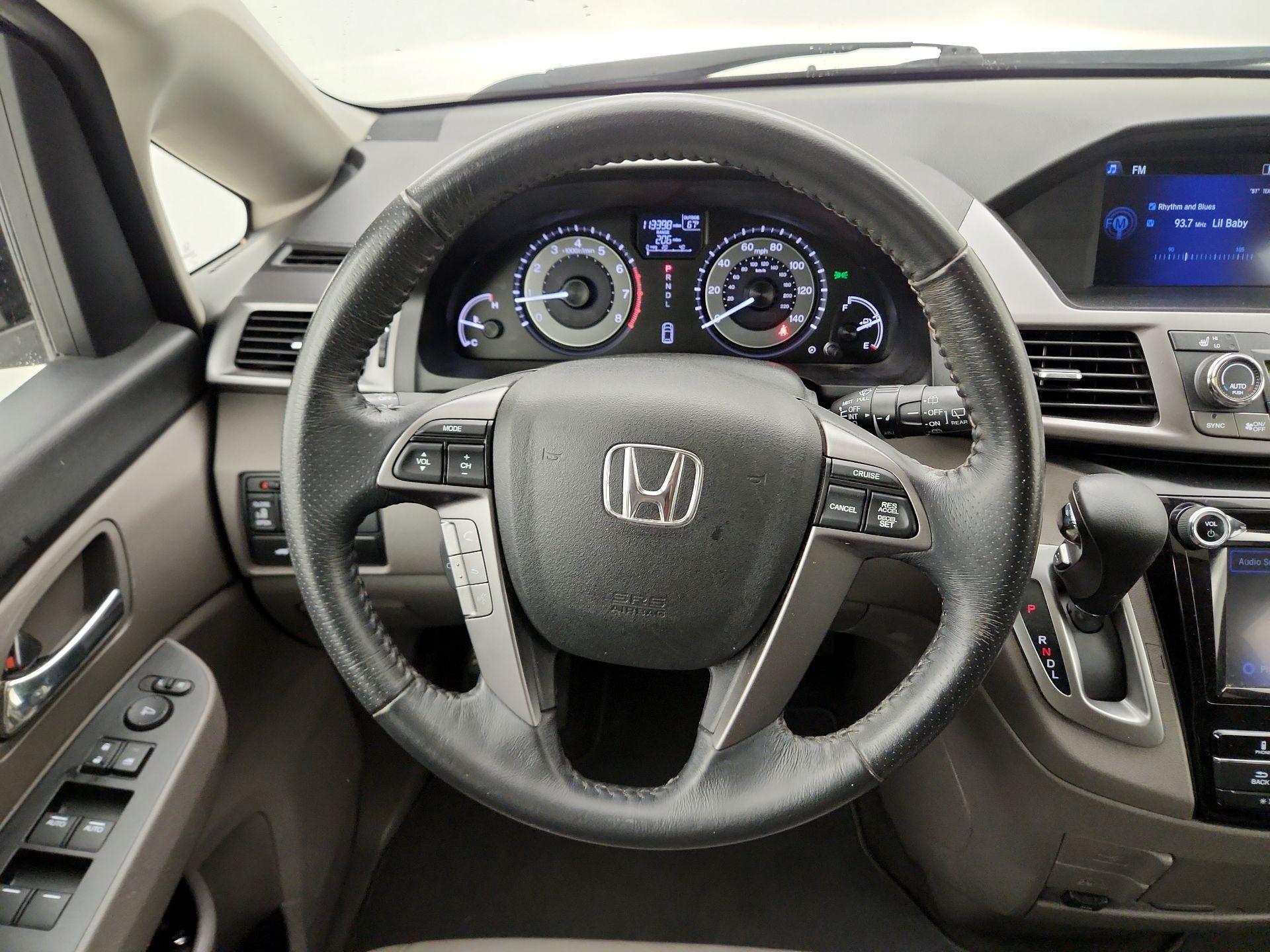 Thumbnail: 2014 Honda Odyssey - 10
