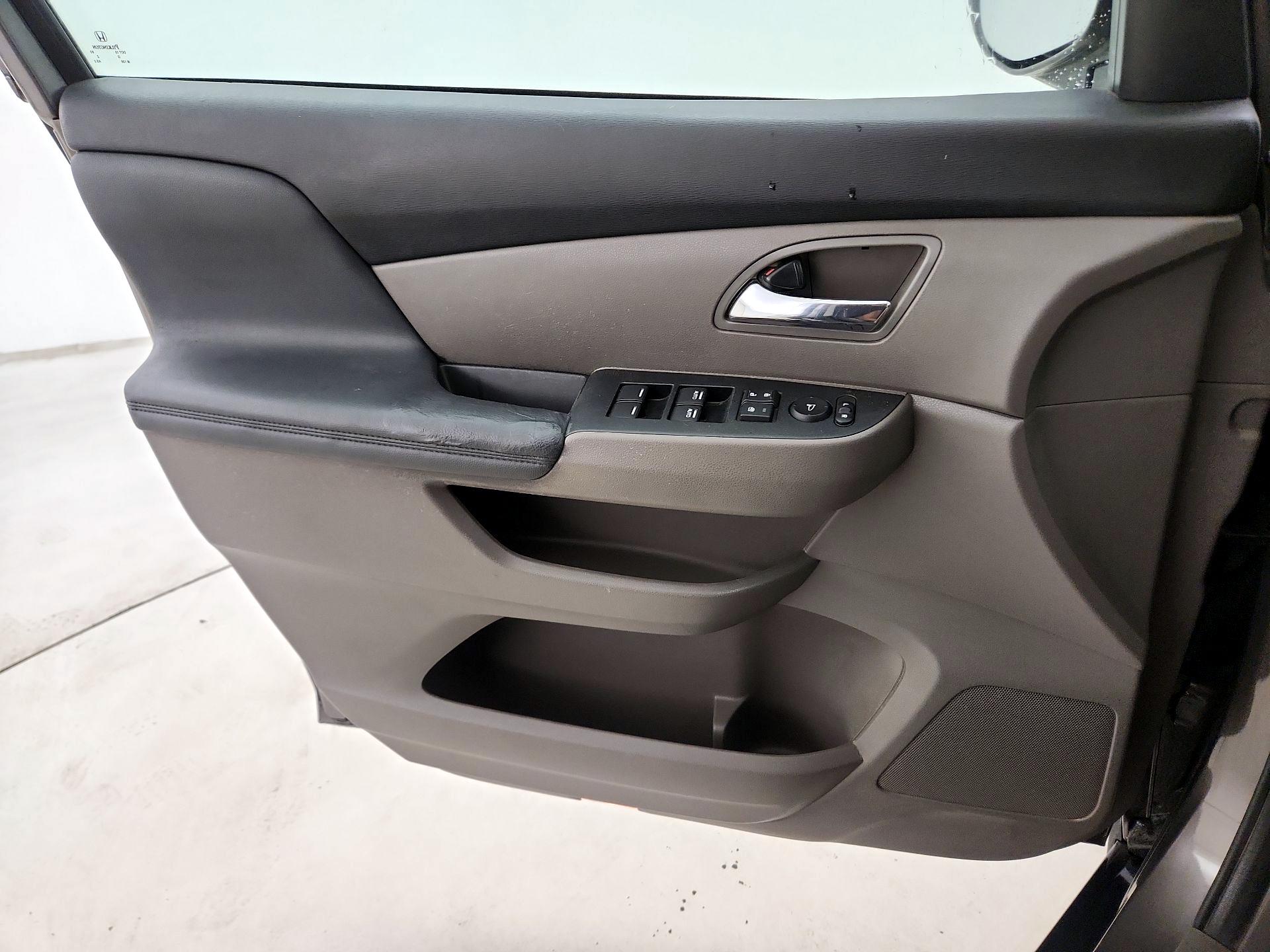 Thumbnail: 2014 Honda Odyssey - 12