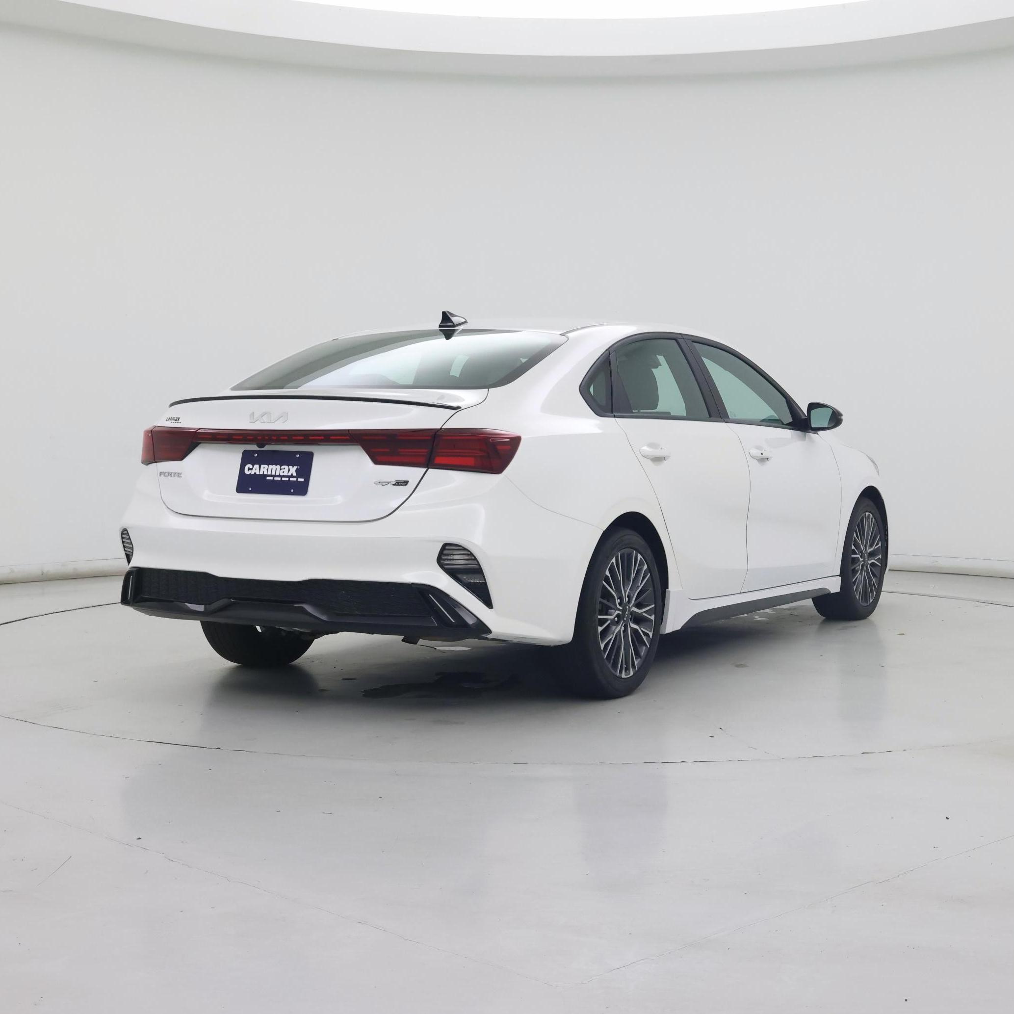 Thumbnail: 2024 Kia Forte - 8