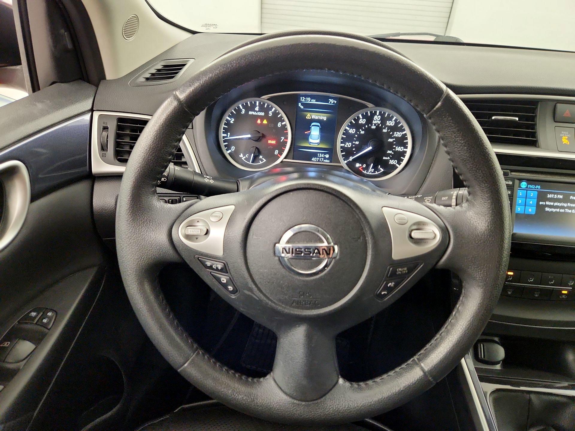 Thumbnail: 2017 Nissan Sentra - 10
