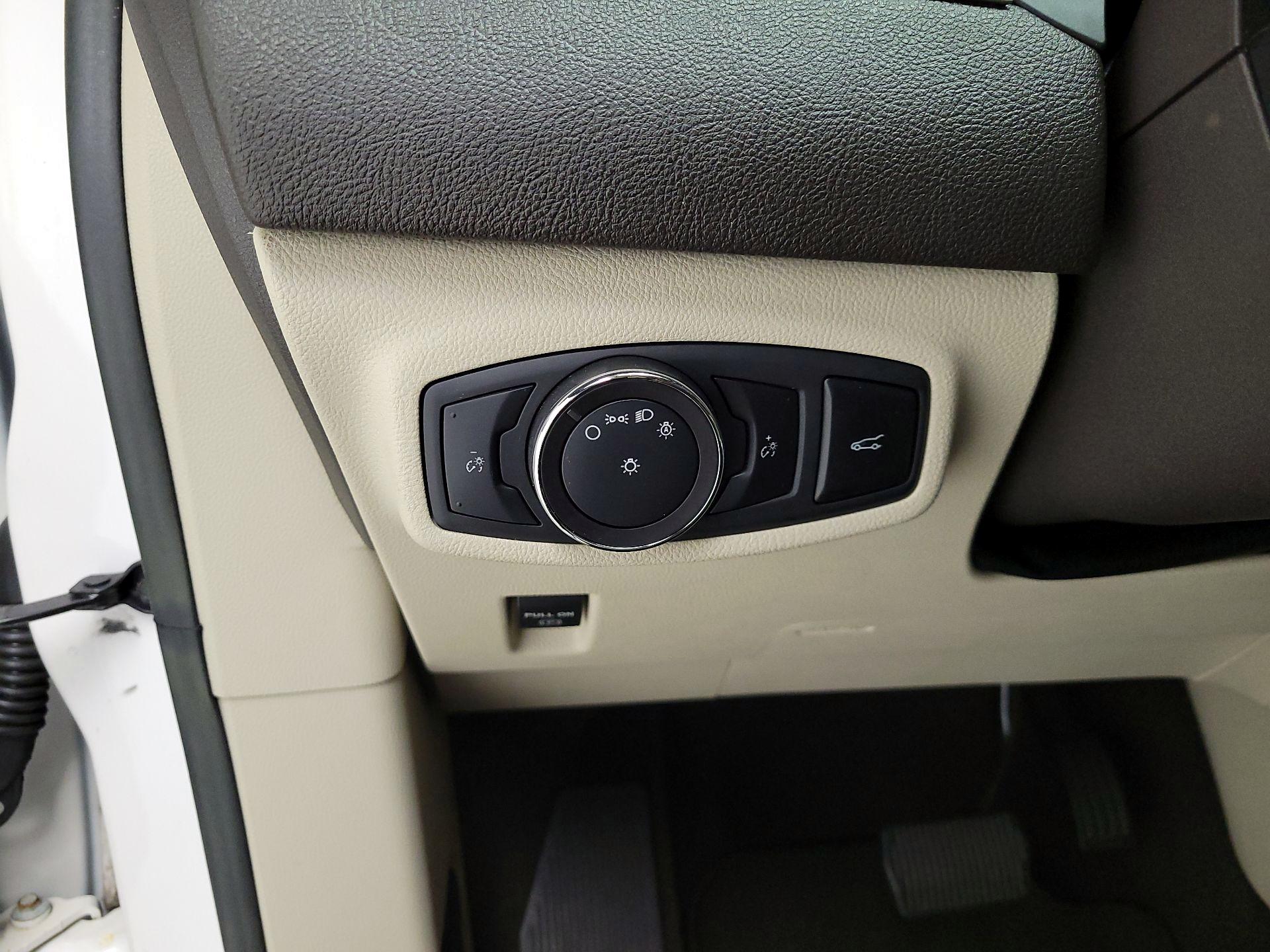 Thumbnail: 2019 Lincoln MKC - 13