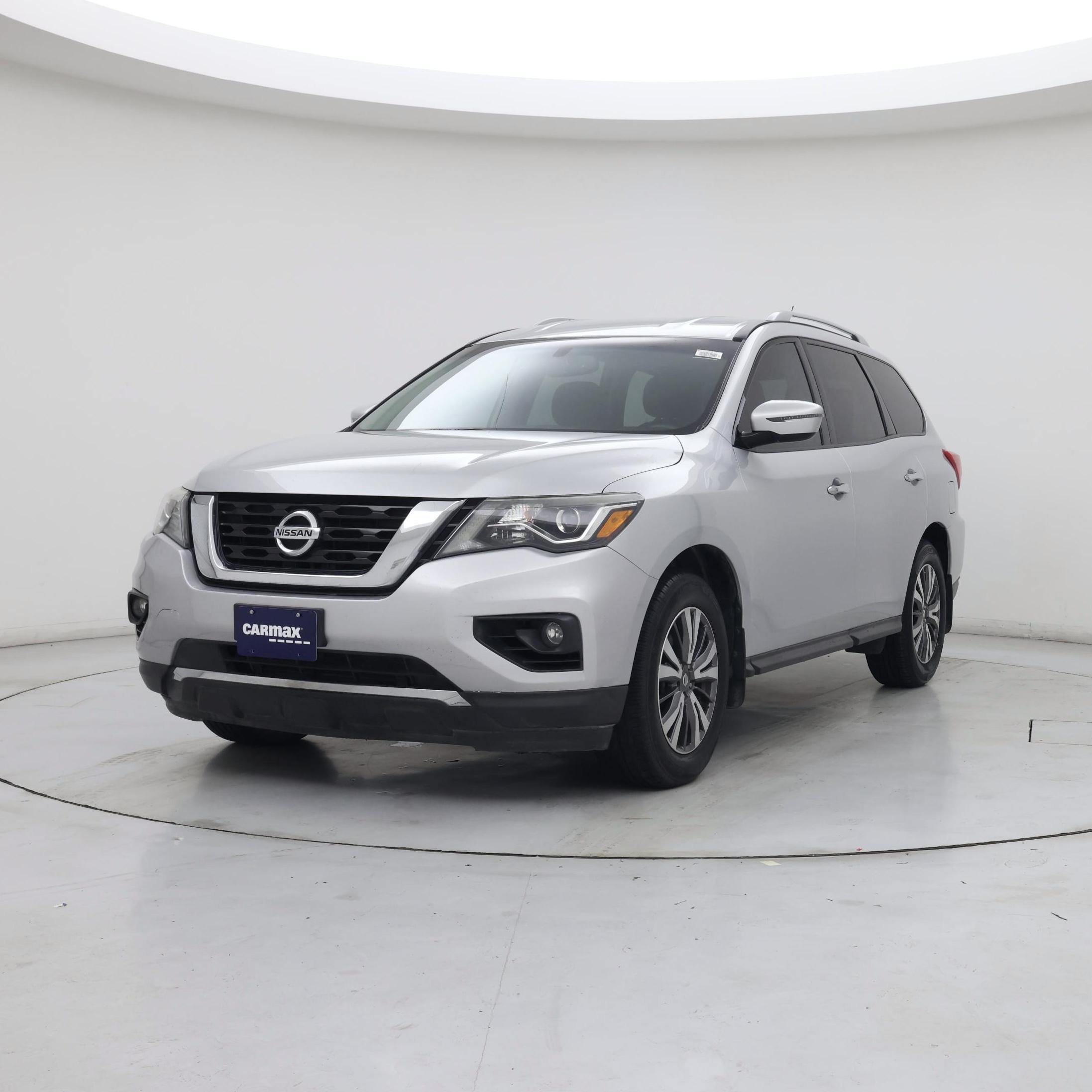 Thumbnail: 2017 Nissan Pathfinder - 4