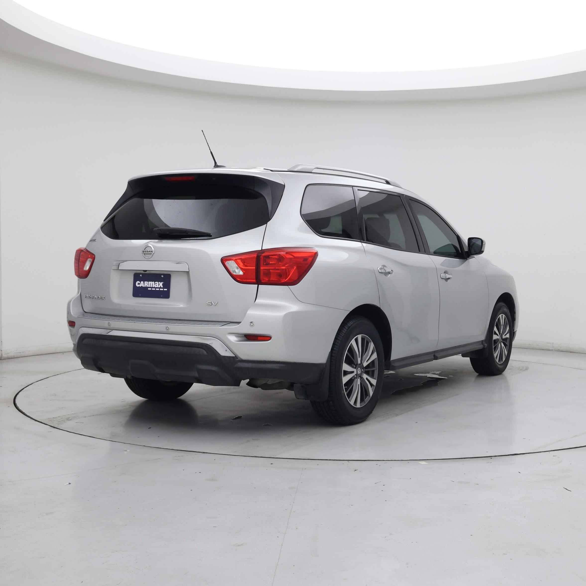 Thumbnail: 2017 Nissan Pathfinder - 8