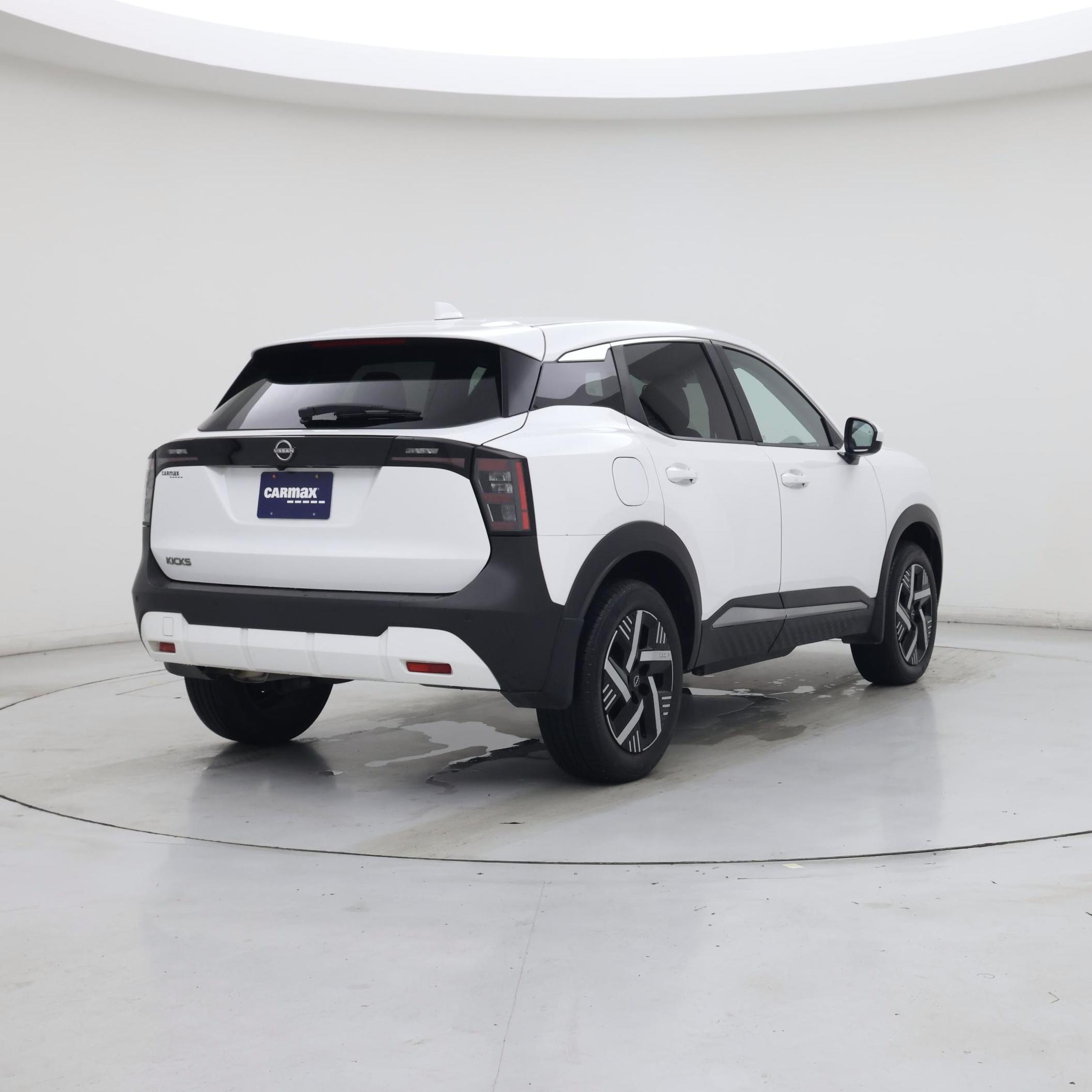 Thumbnail: 2025 Nissan Kicks - 8