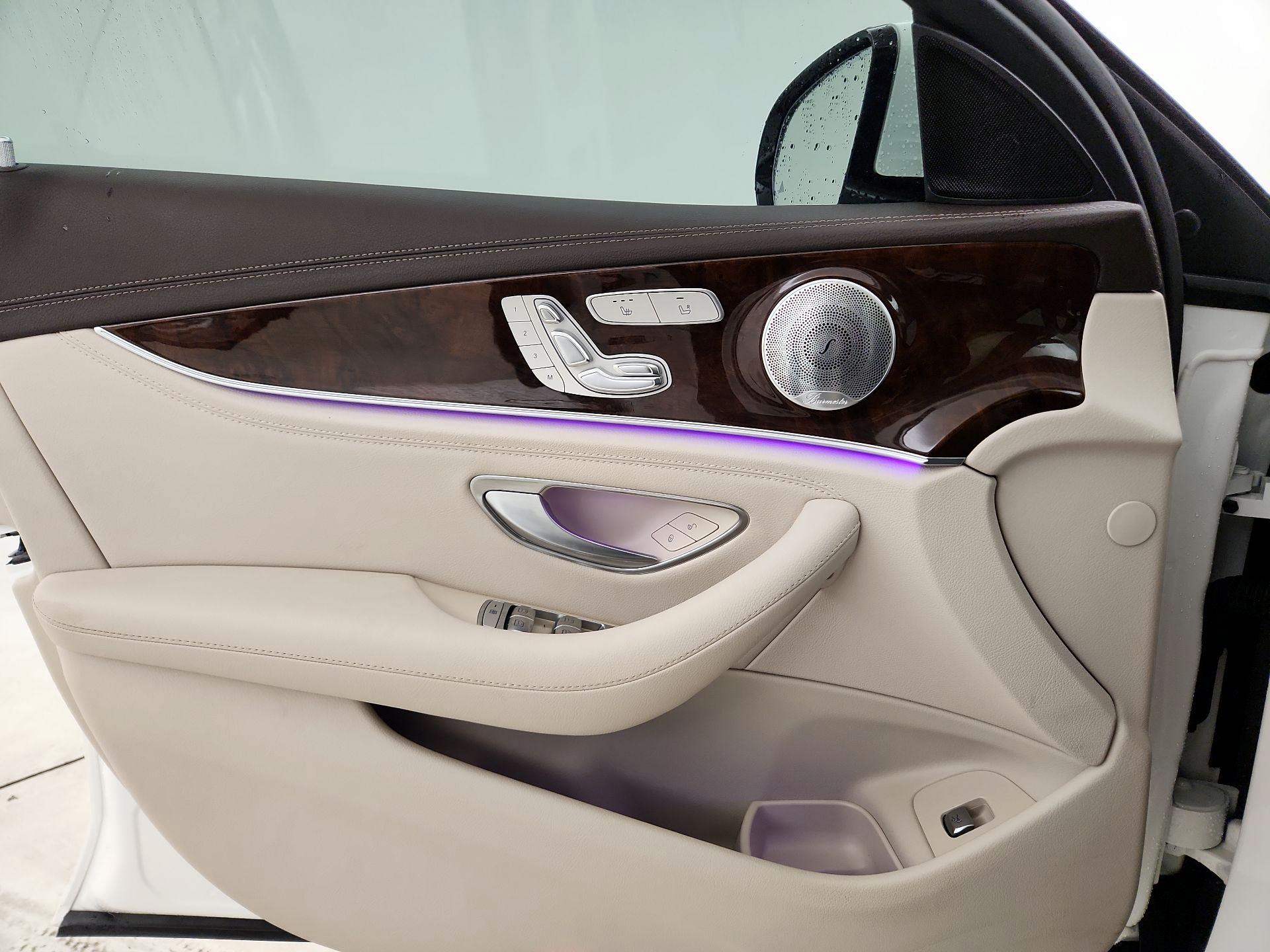 Thumbnail: 2018 Mercedes-Benz E-Class - 12