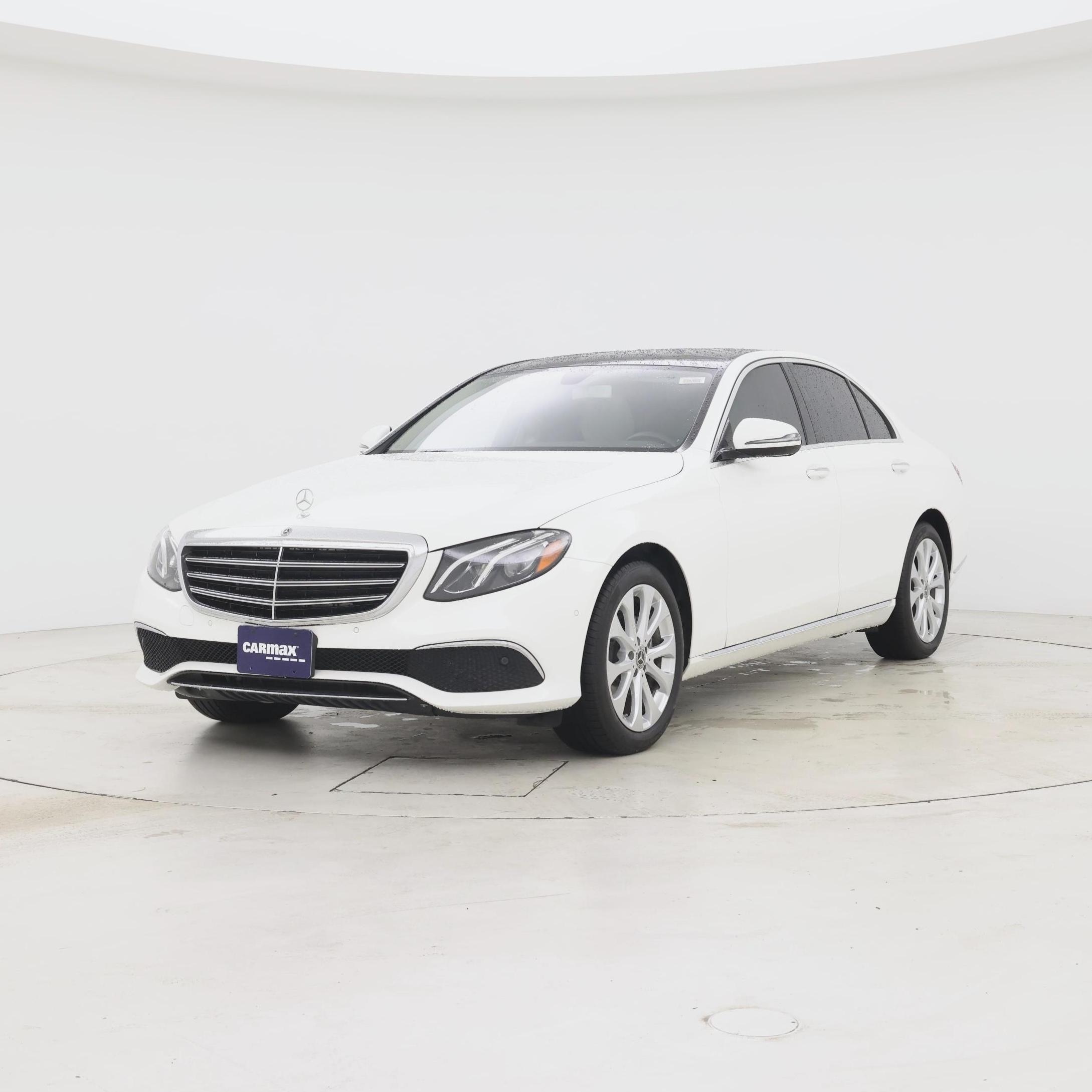 Thumbnail: 2018 Mercedes-Benz E-Class - 4