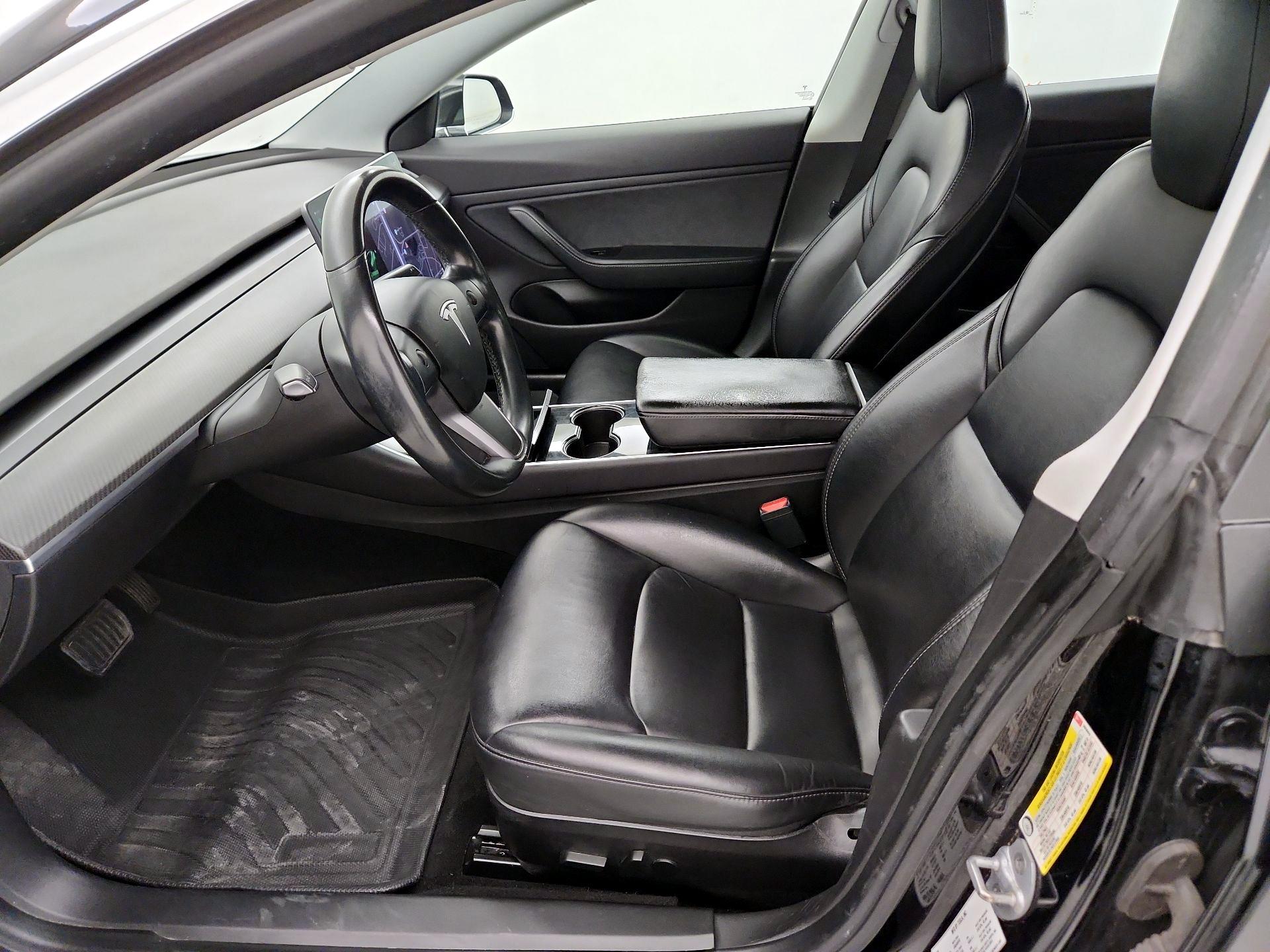 Thumbnail: 2019 Tesla Model 3 - 11