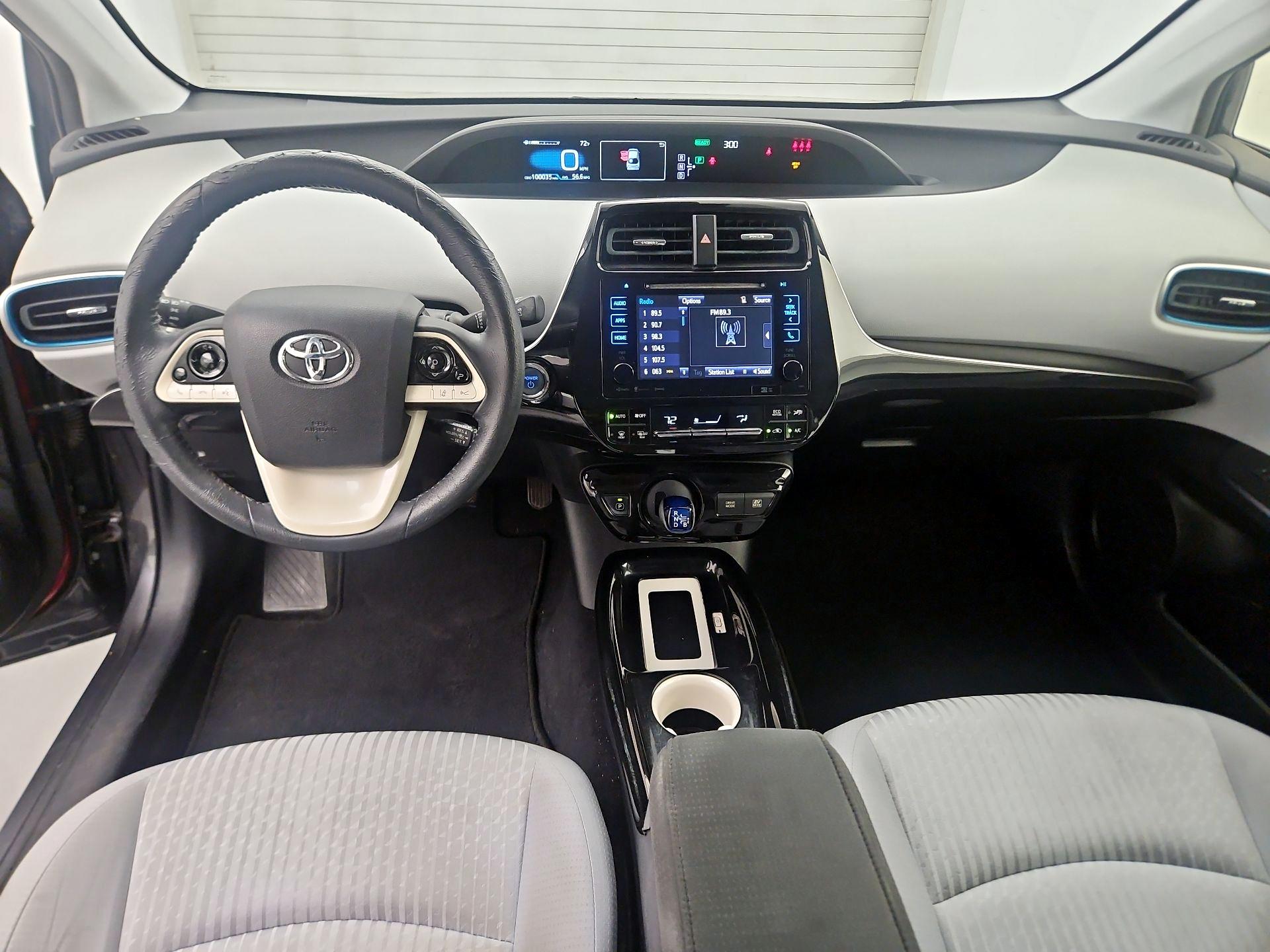 Thumbnail: 2017 Toyota Prius - 9