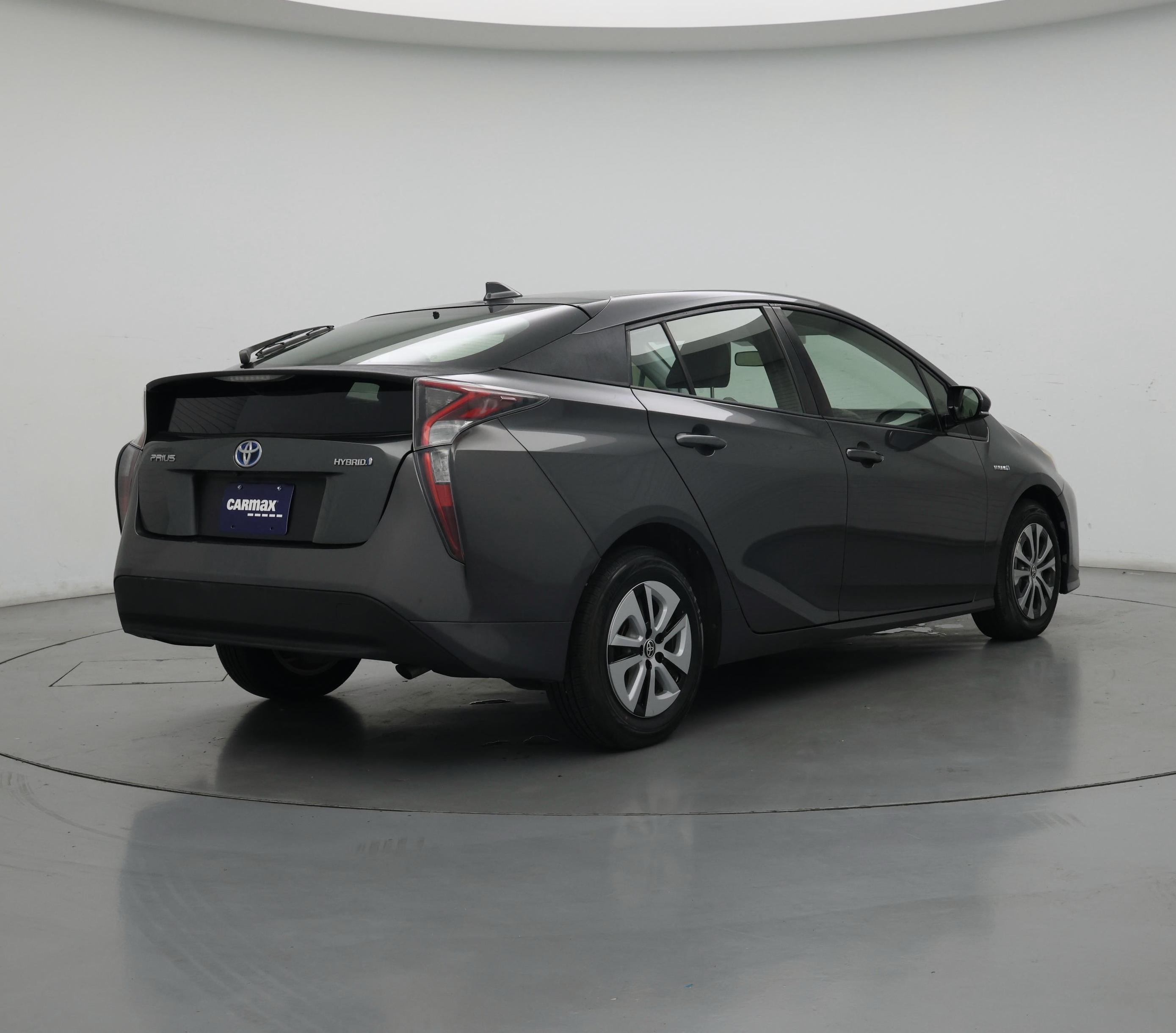 Thumbnail: 2017 Toyota Prius - 8