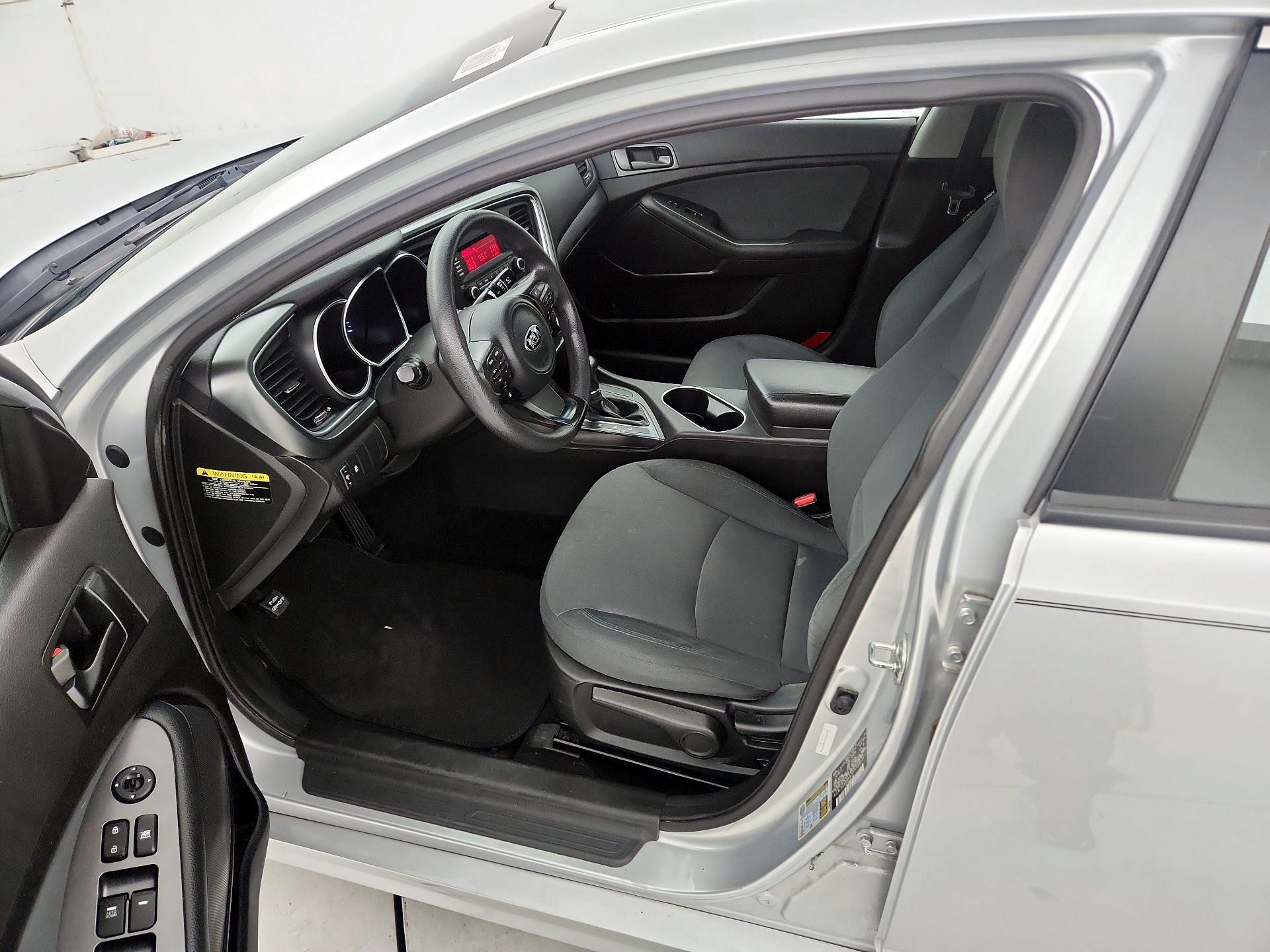 Thumbnail: 2015 Kia Optima - 9