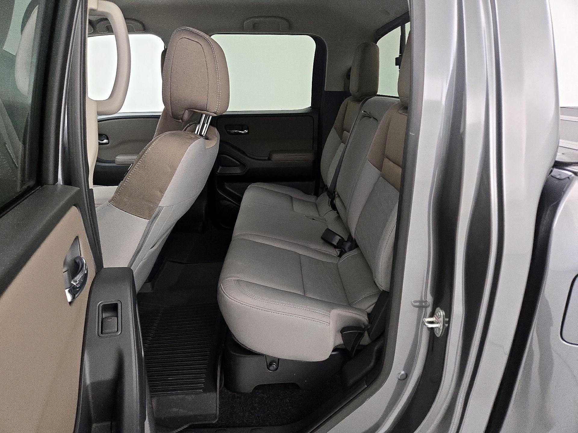 Thumbnail: 2022 Nissan Frontier - 19