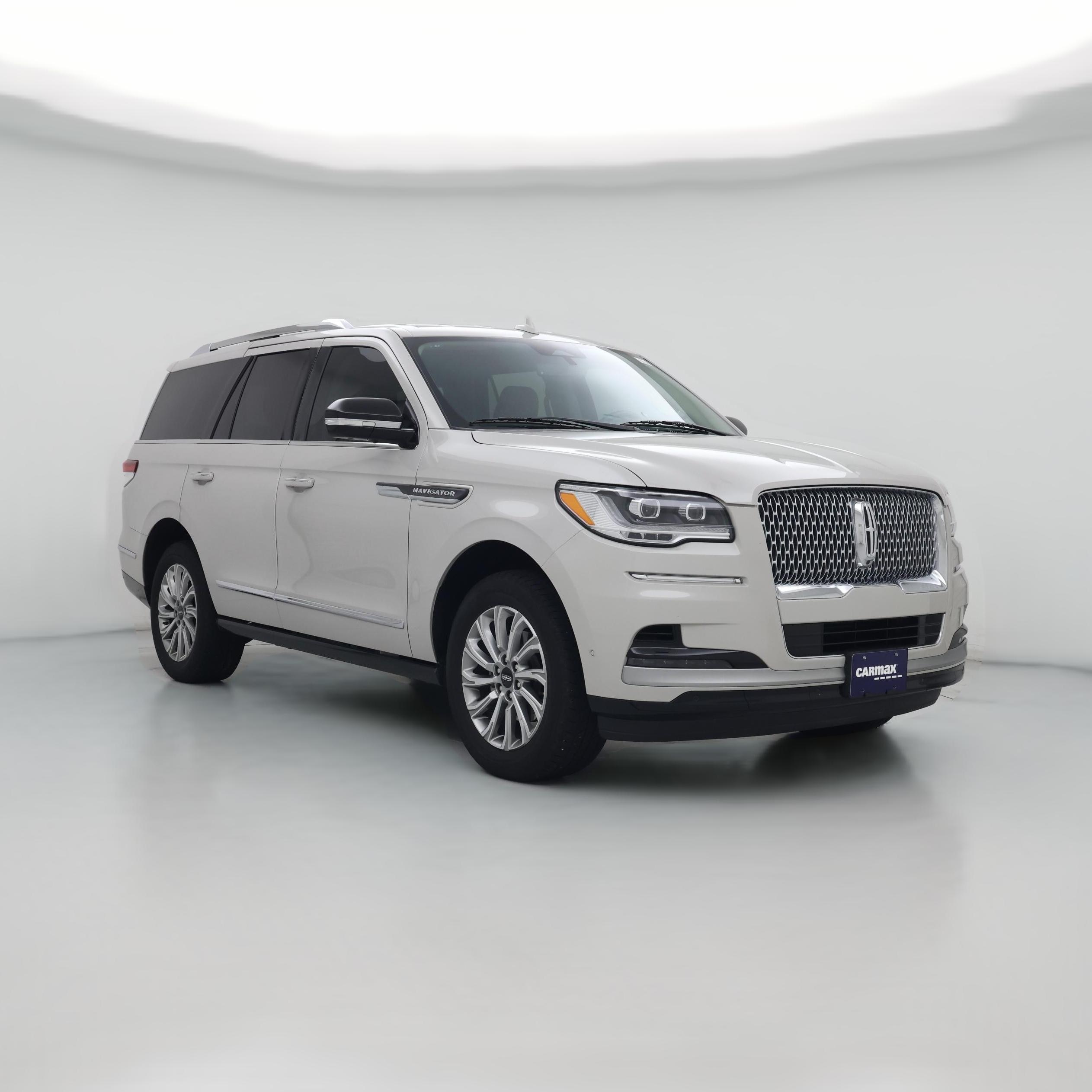 Thumbnail: 2024 Lincoln Navigator - 1