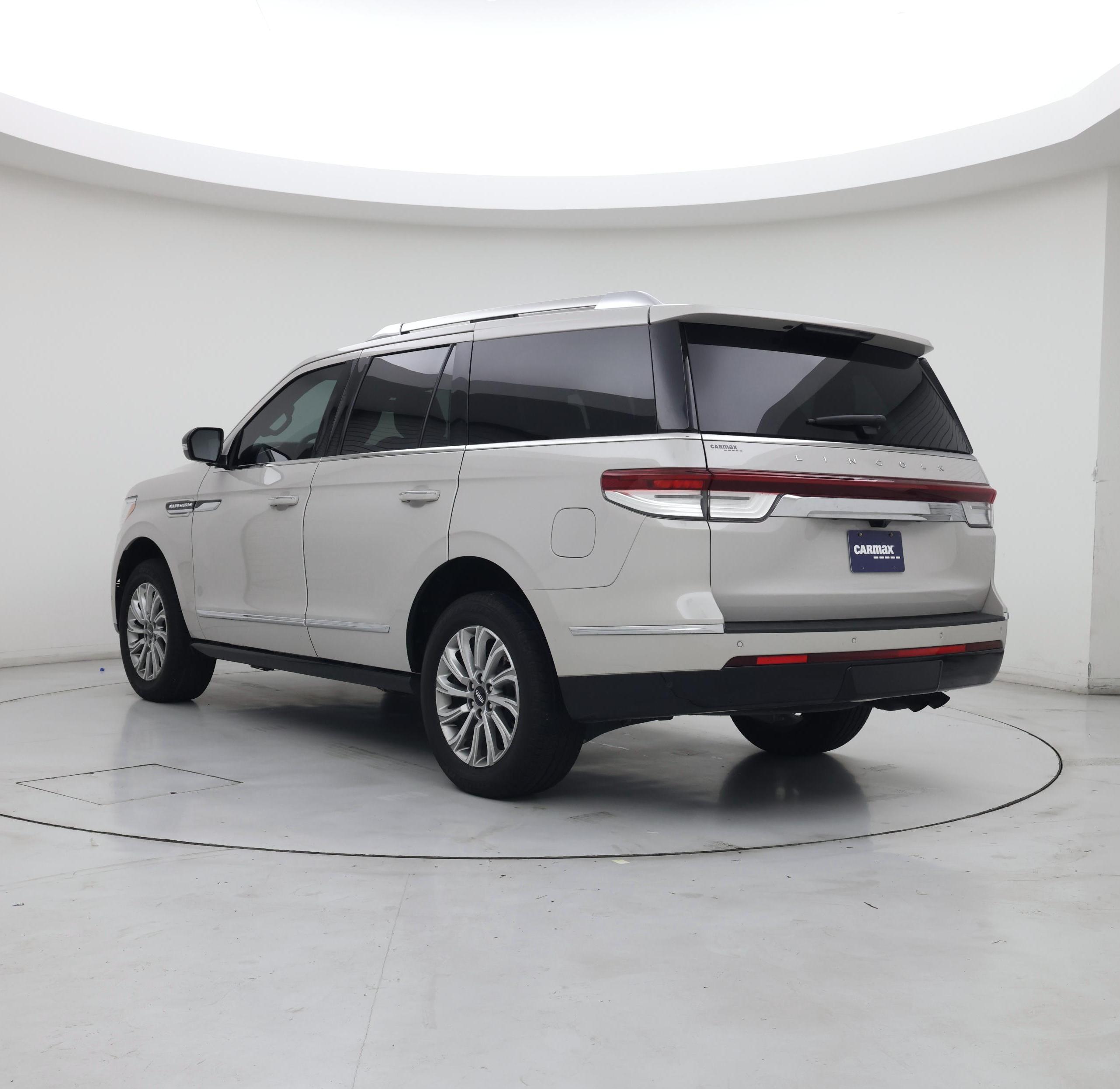 Thumbnail: 2024 Lincoln Navigator - 2