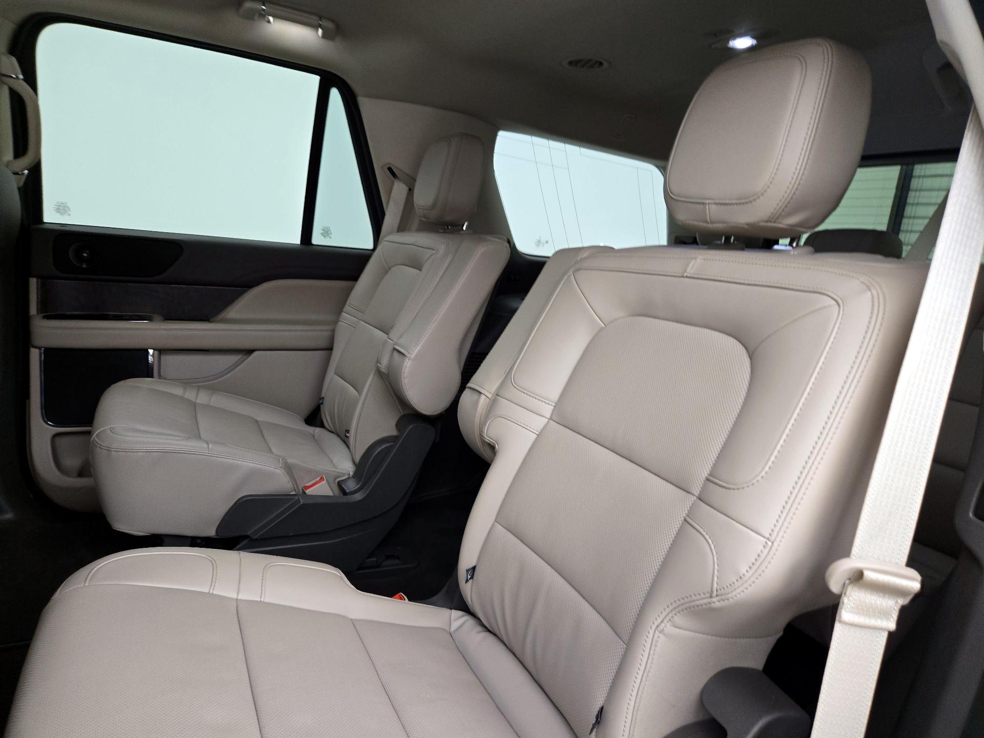 Thumbnail: 2024 Lincoln Navigator - 20