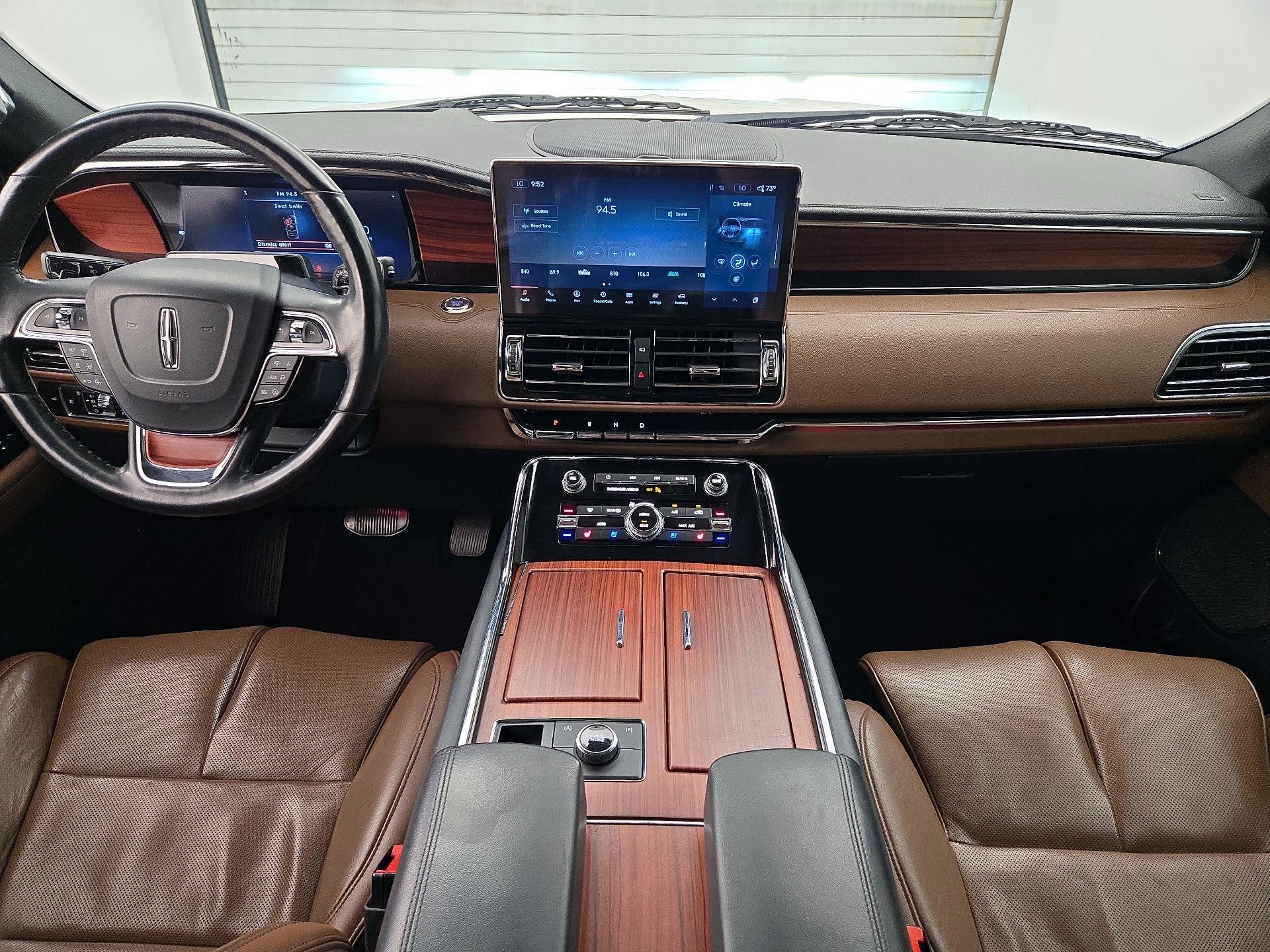 Thumbnail: 2024 Lincoln Navigator - 9
