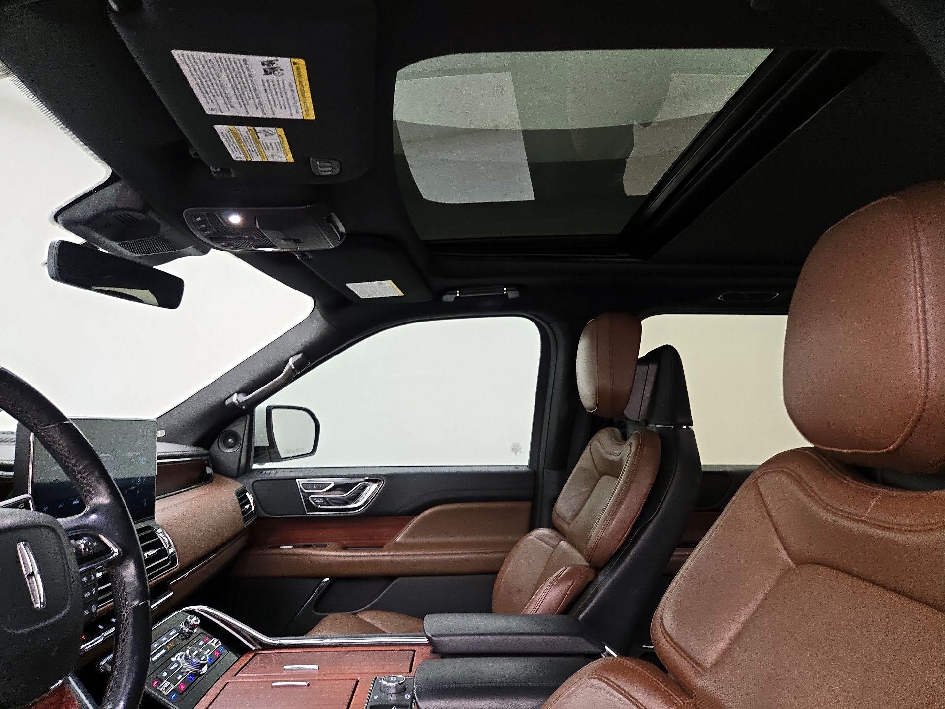 Thumbnail: 2024 Lincoln Navigator - 20