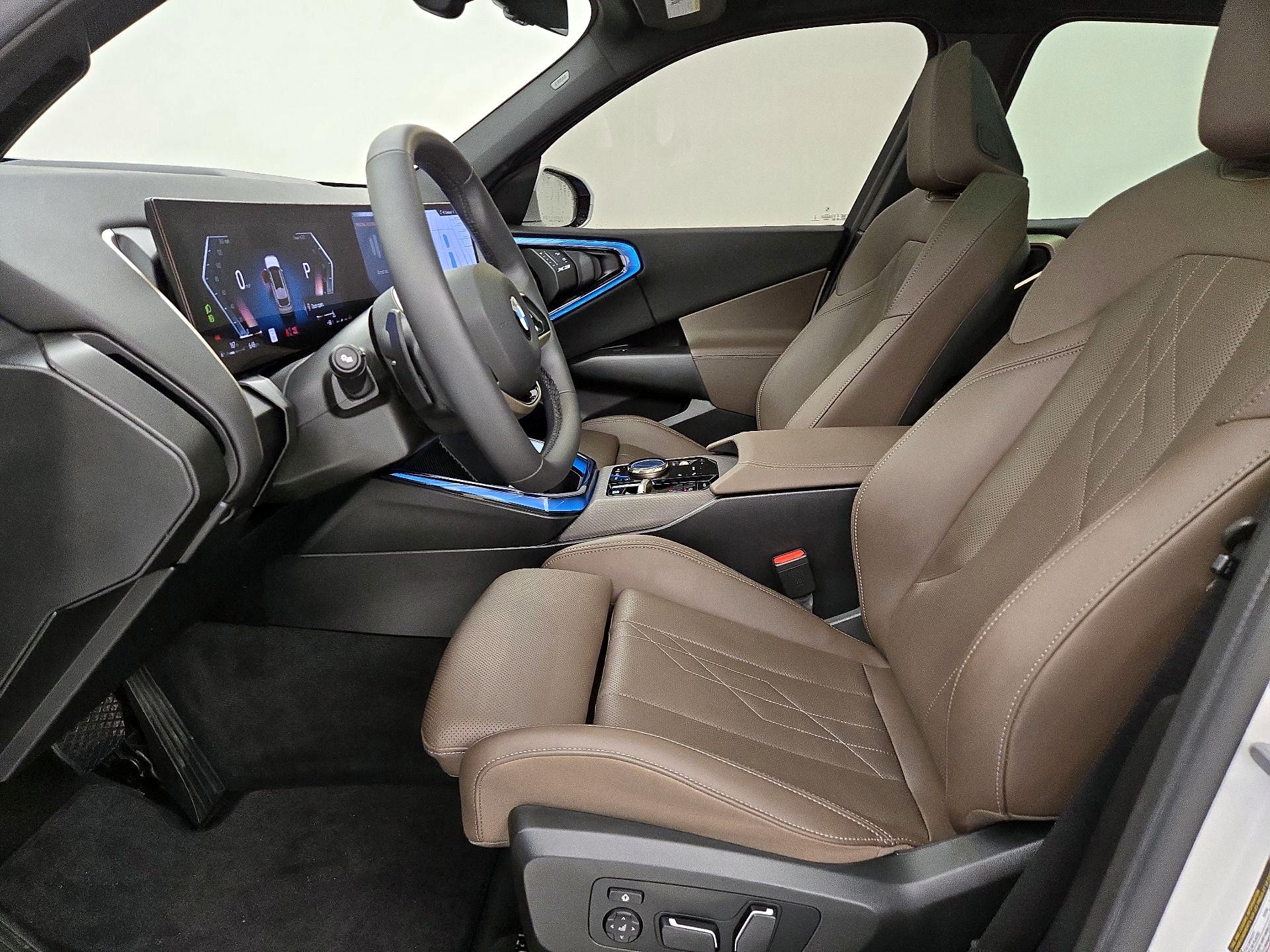 Thumbnail: 2025 BMW X3 - 11