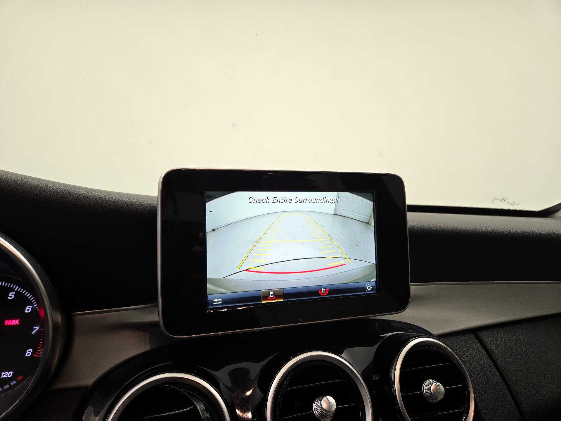 Thumbnail: 2015 Mercedes-Benz C-Class - 15