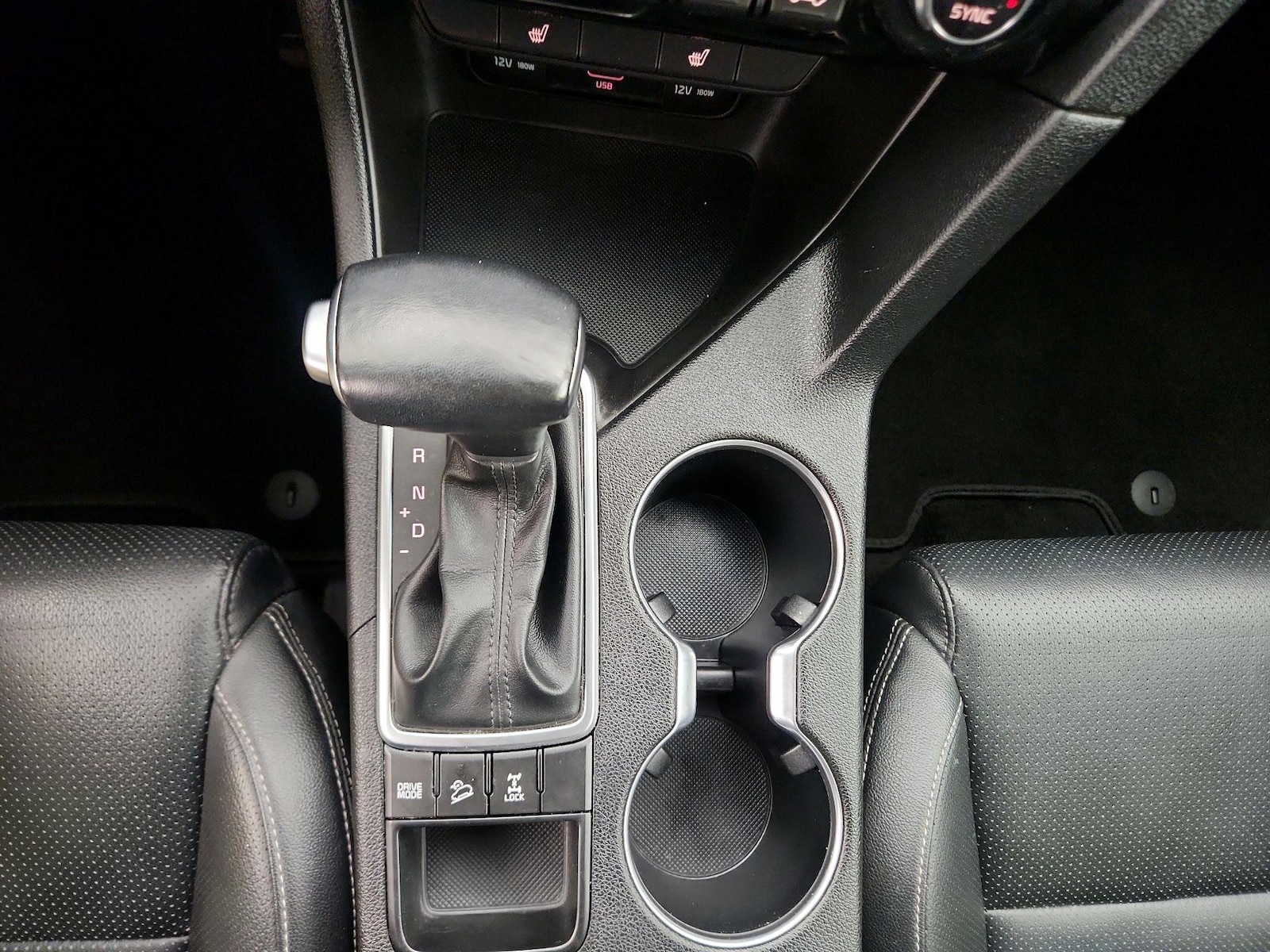 2020 Kia Sportage EX - Photo 18