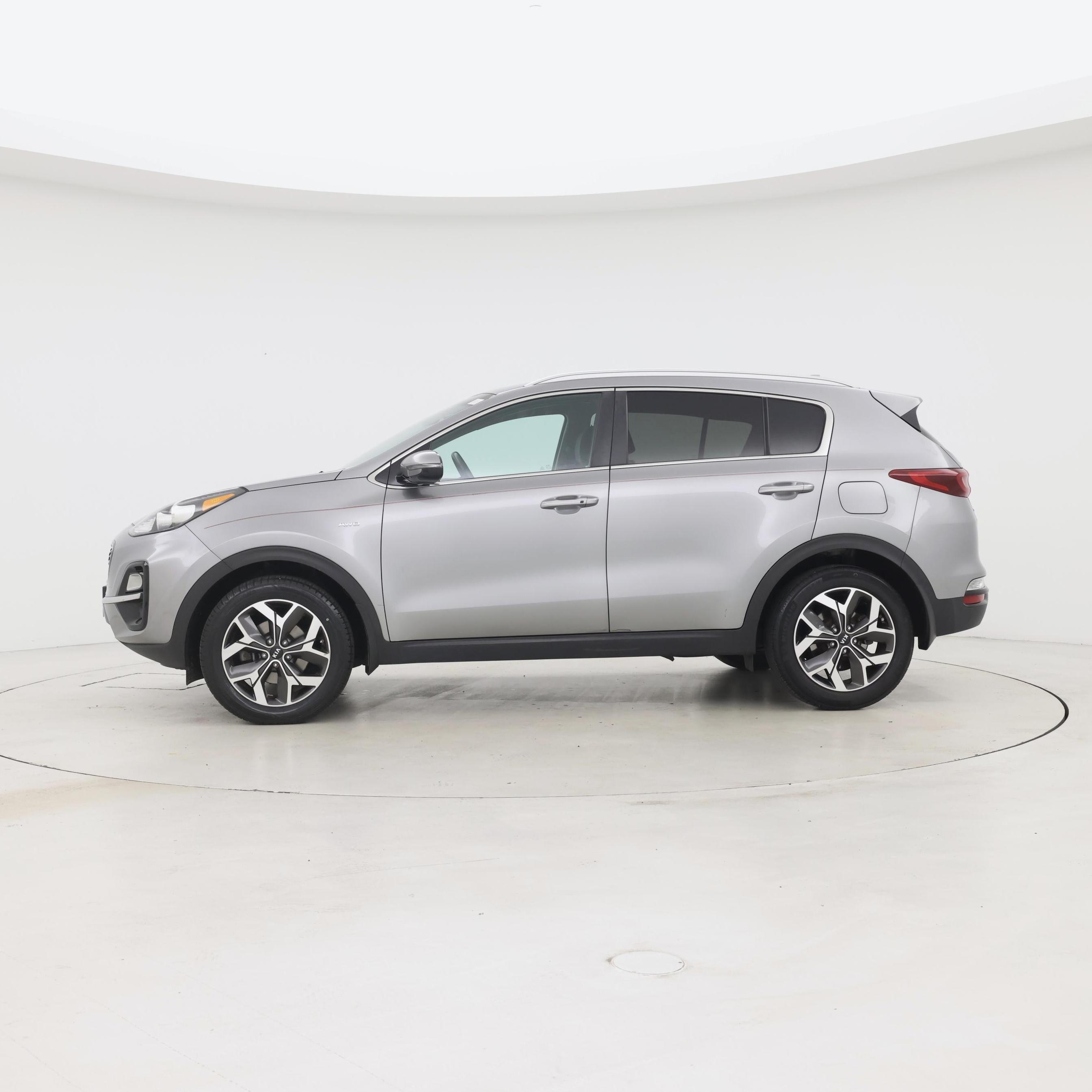 Thumbnail: 2020 Kia Sportage - 3