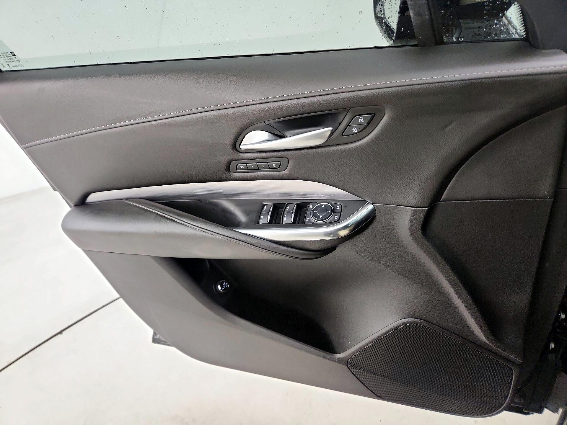 Thumbnail: 2025 Cadillac XT4 - 12