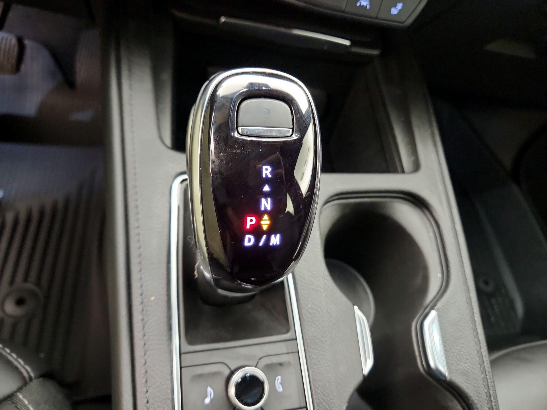 Thumbnail: 2025 Cadillac XT4 - 18