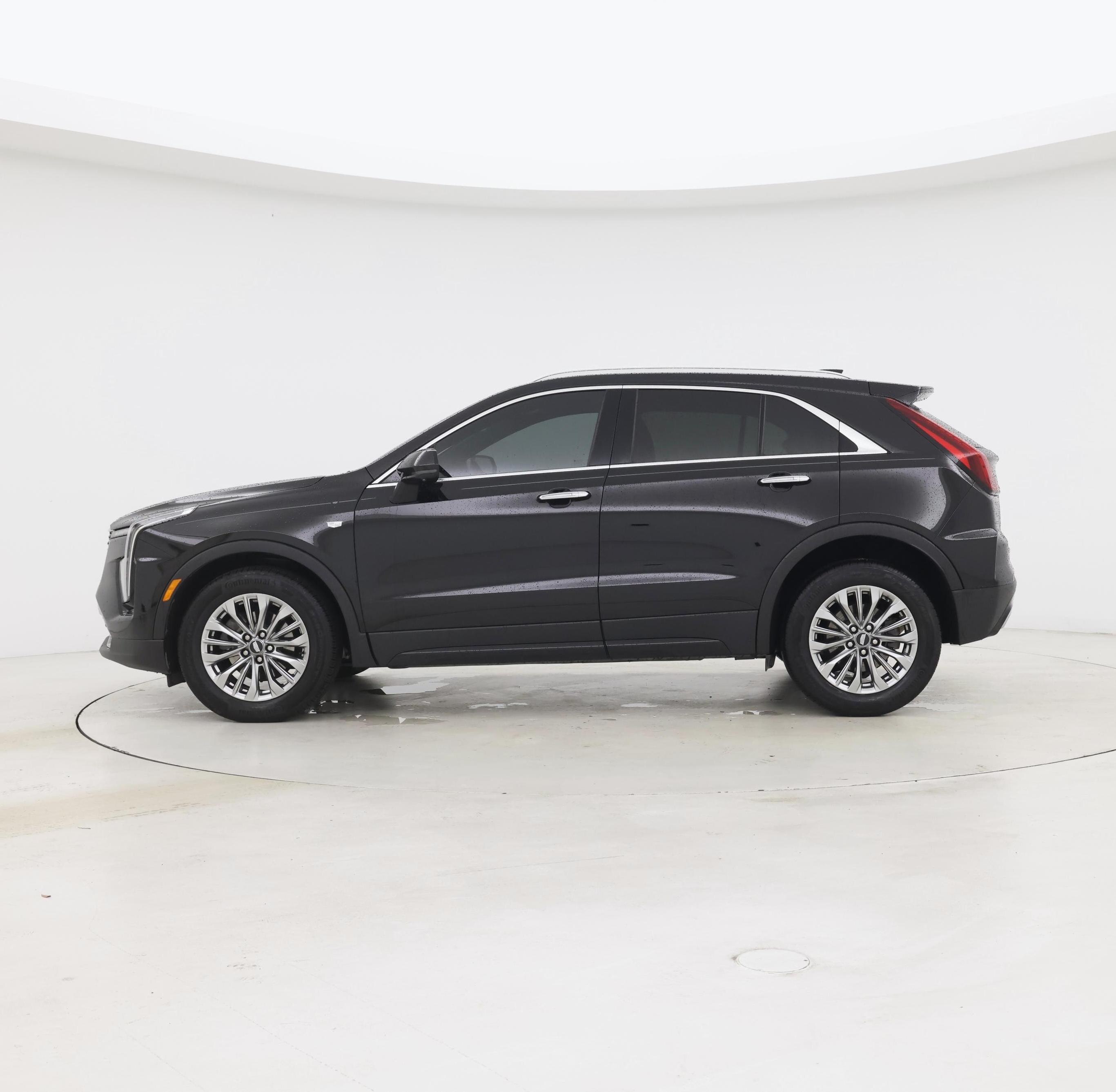 Thumbnail: 2025 Cadillac XT4 - 3