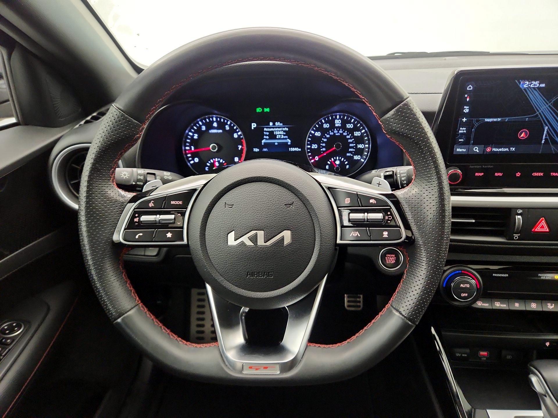 Thumbnail: 2023 Kia Forte - 10
