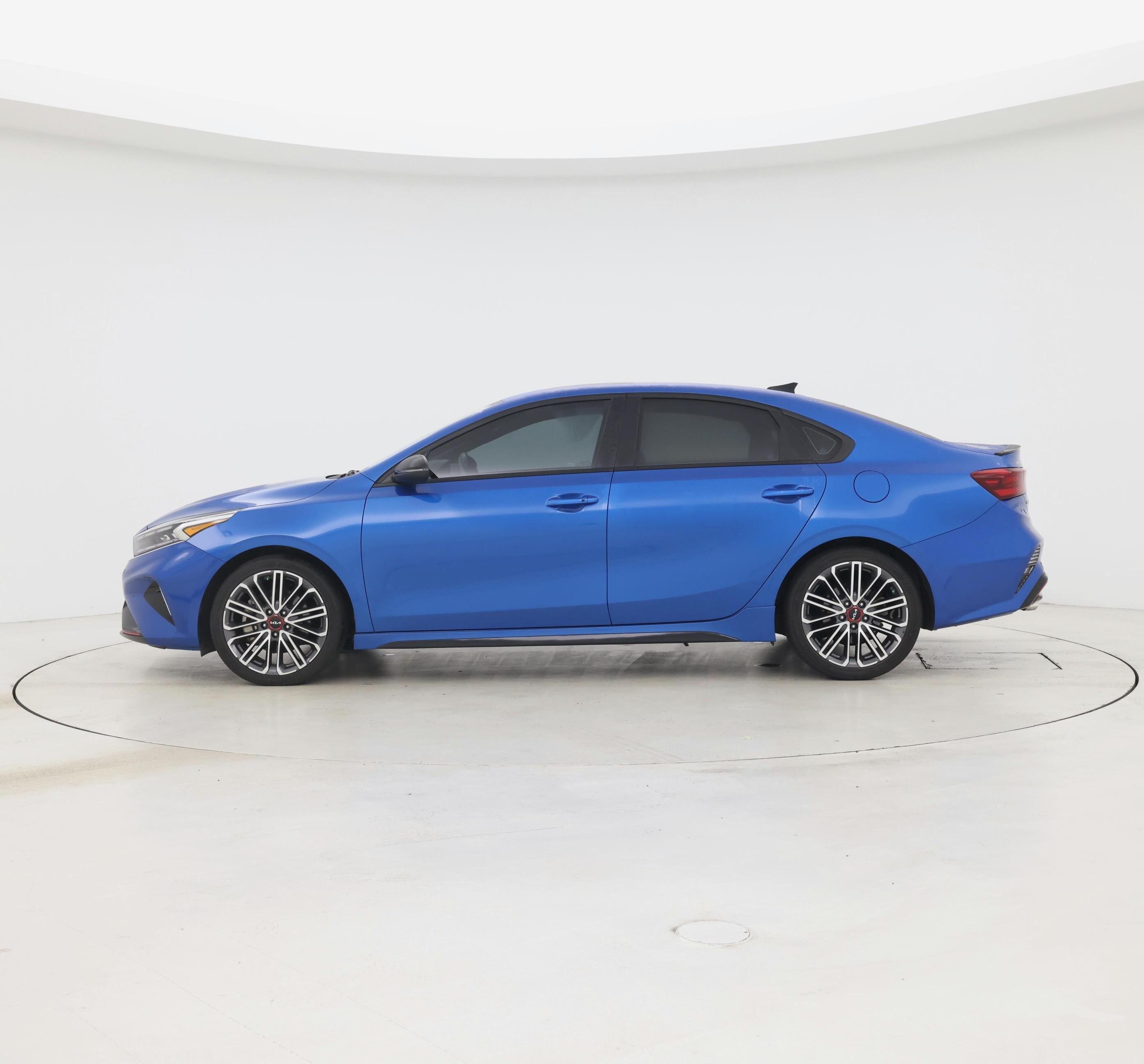 Thumbnail: 2023 Kia Forte - 3