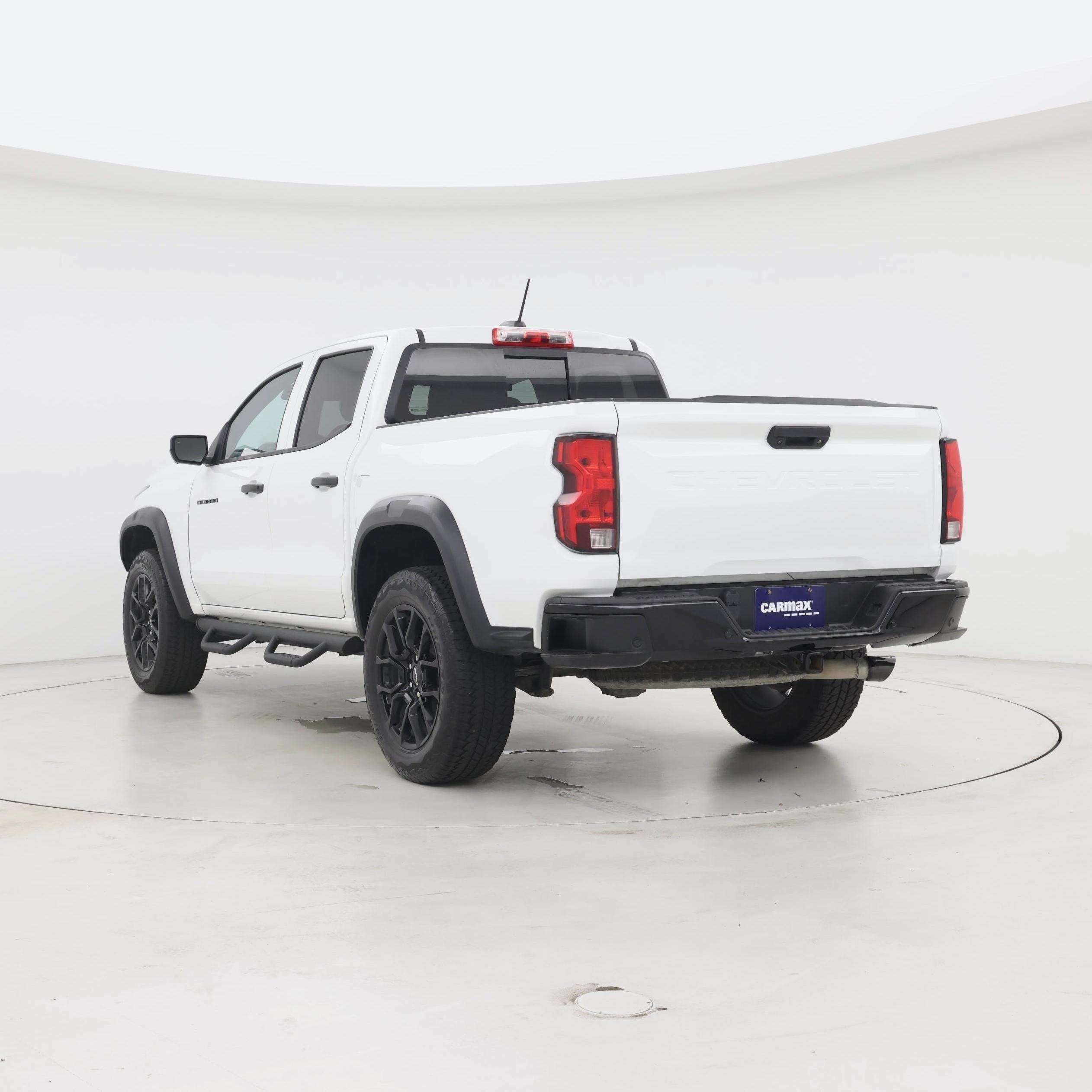 Thumbnail: 2023 Chevrolet Colorado - 2
