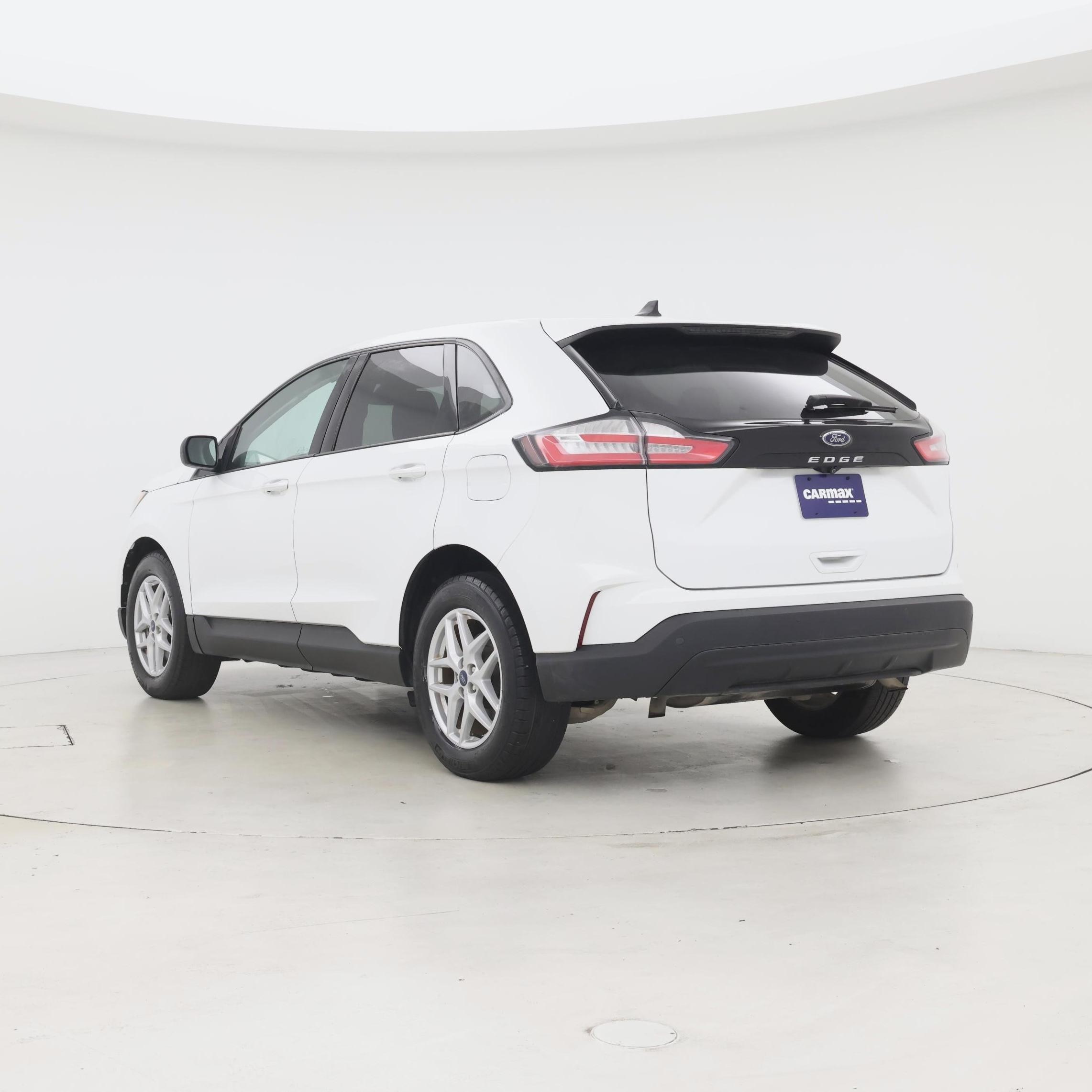Thumbnail: 2021 Ford Edge - 2
