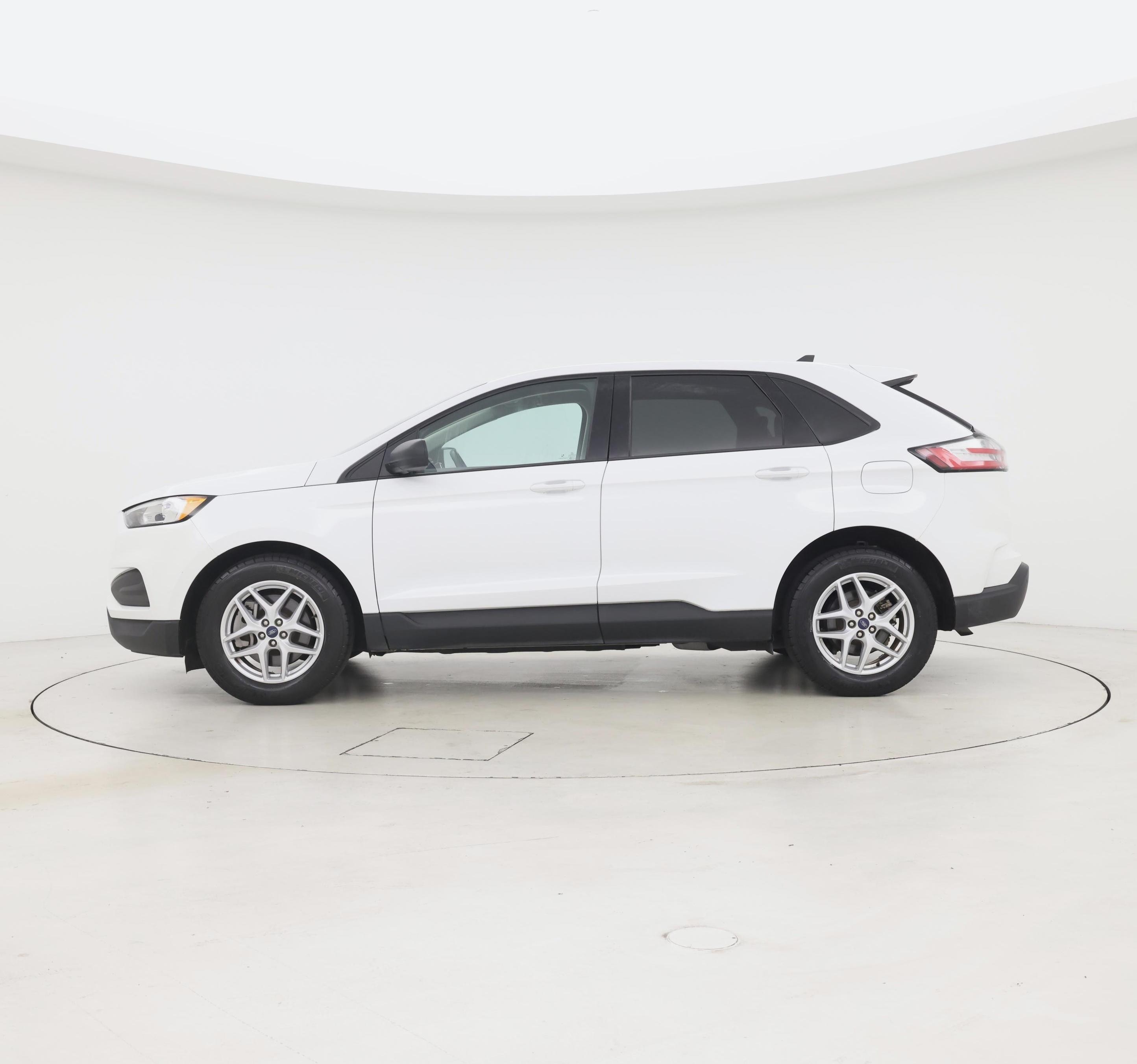 Thumbnail: 2021 Ford Edge - 3