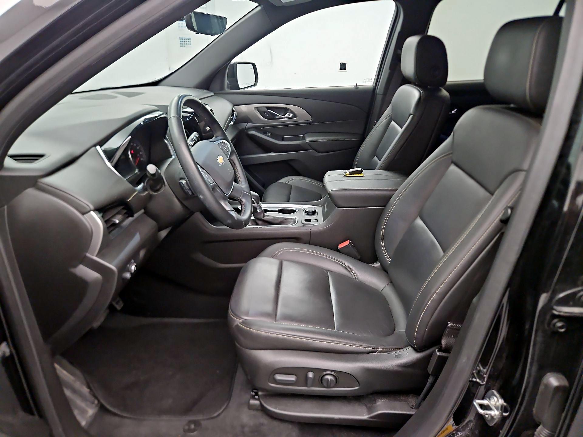 Thumbnail: 2023 Chevrolet Traverse - 11