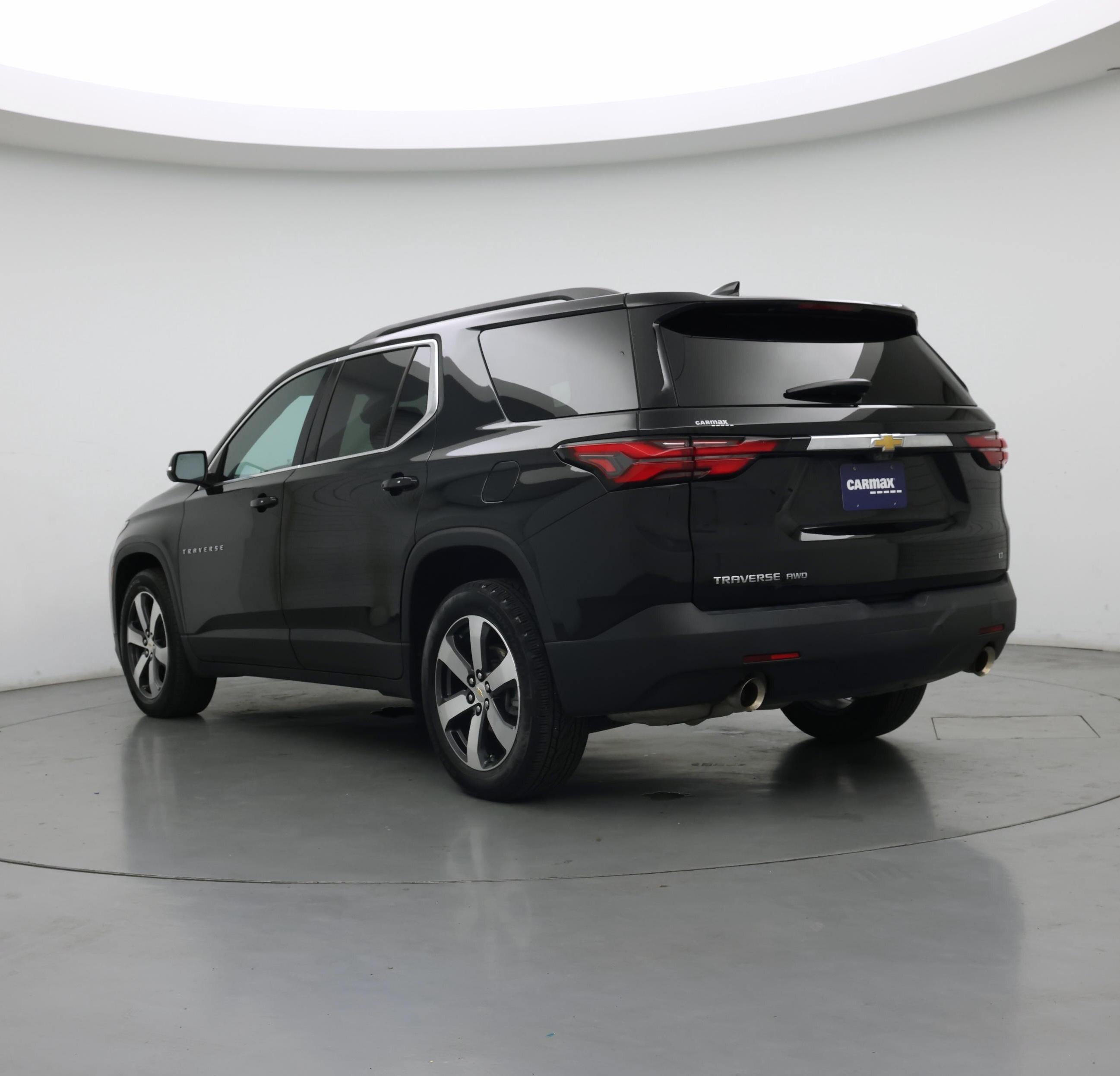 Thumbnail: 2023 Chevrolet Traverse - 2