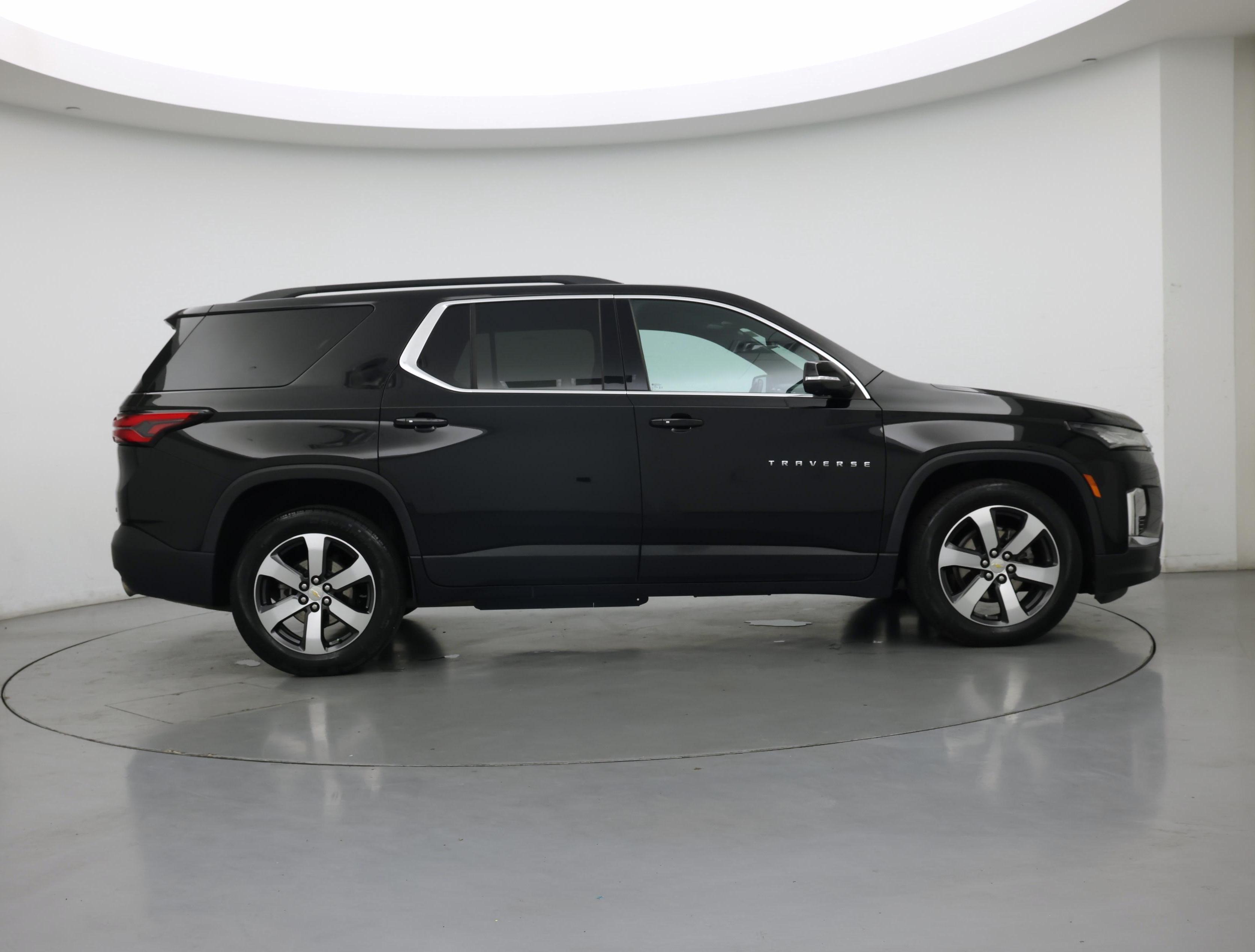 Thumbnail: 2023 Chevrolet Traverse - 7
