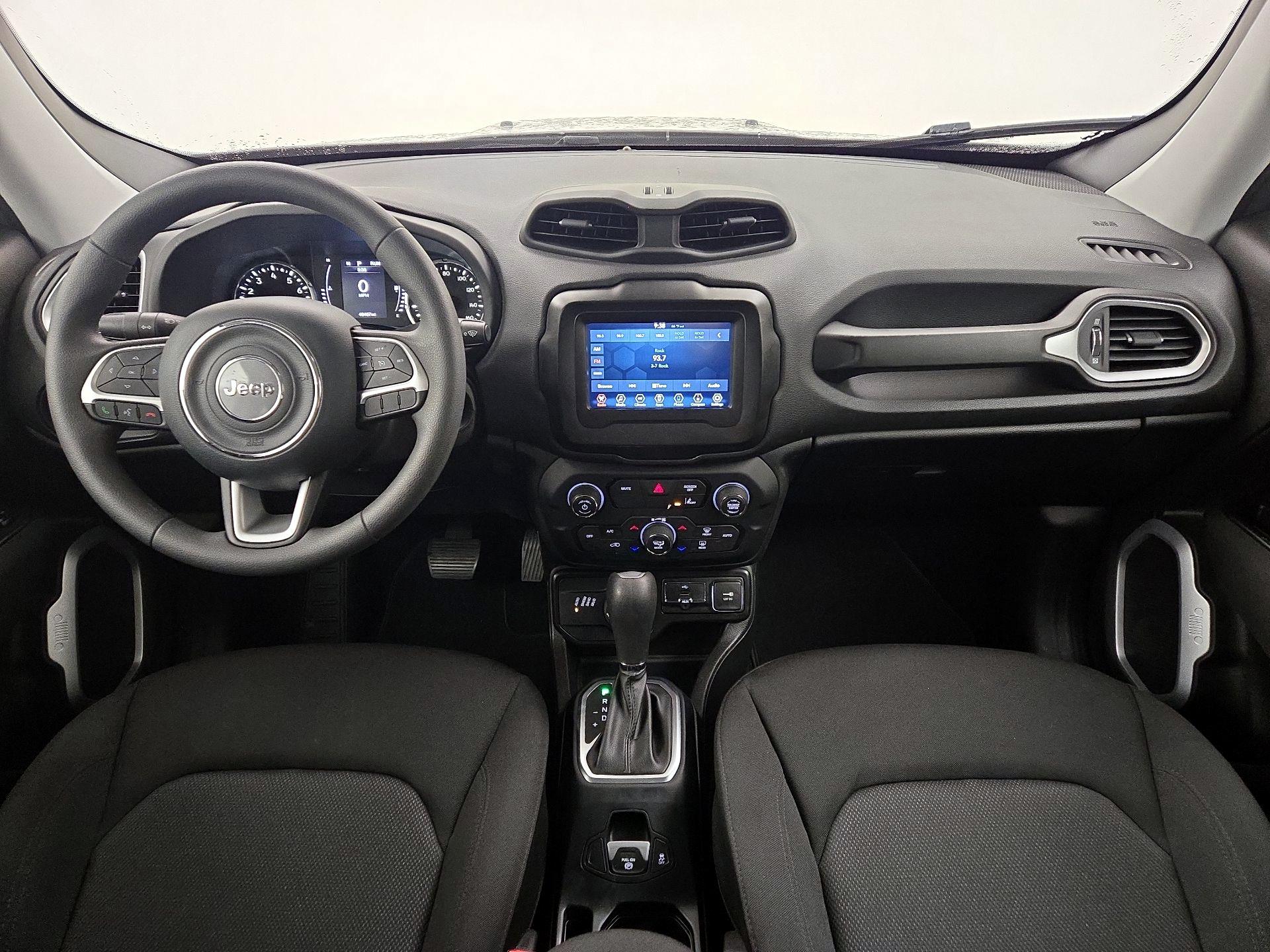 Thumbnail: 2021 Jeep Renegade - 9