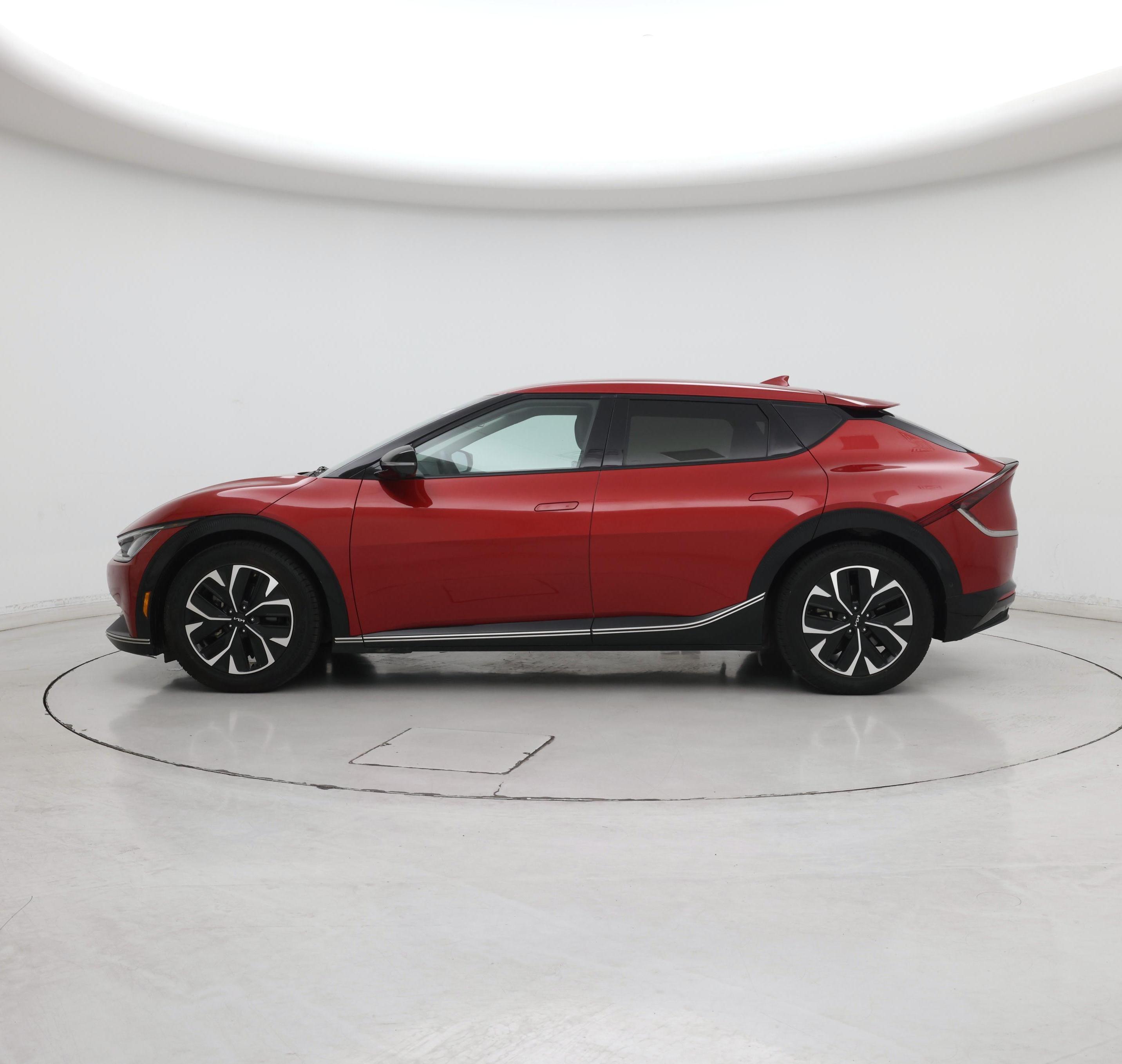 Thumbnail: 2022 Kia EV6 - 3