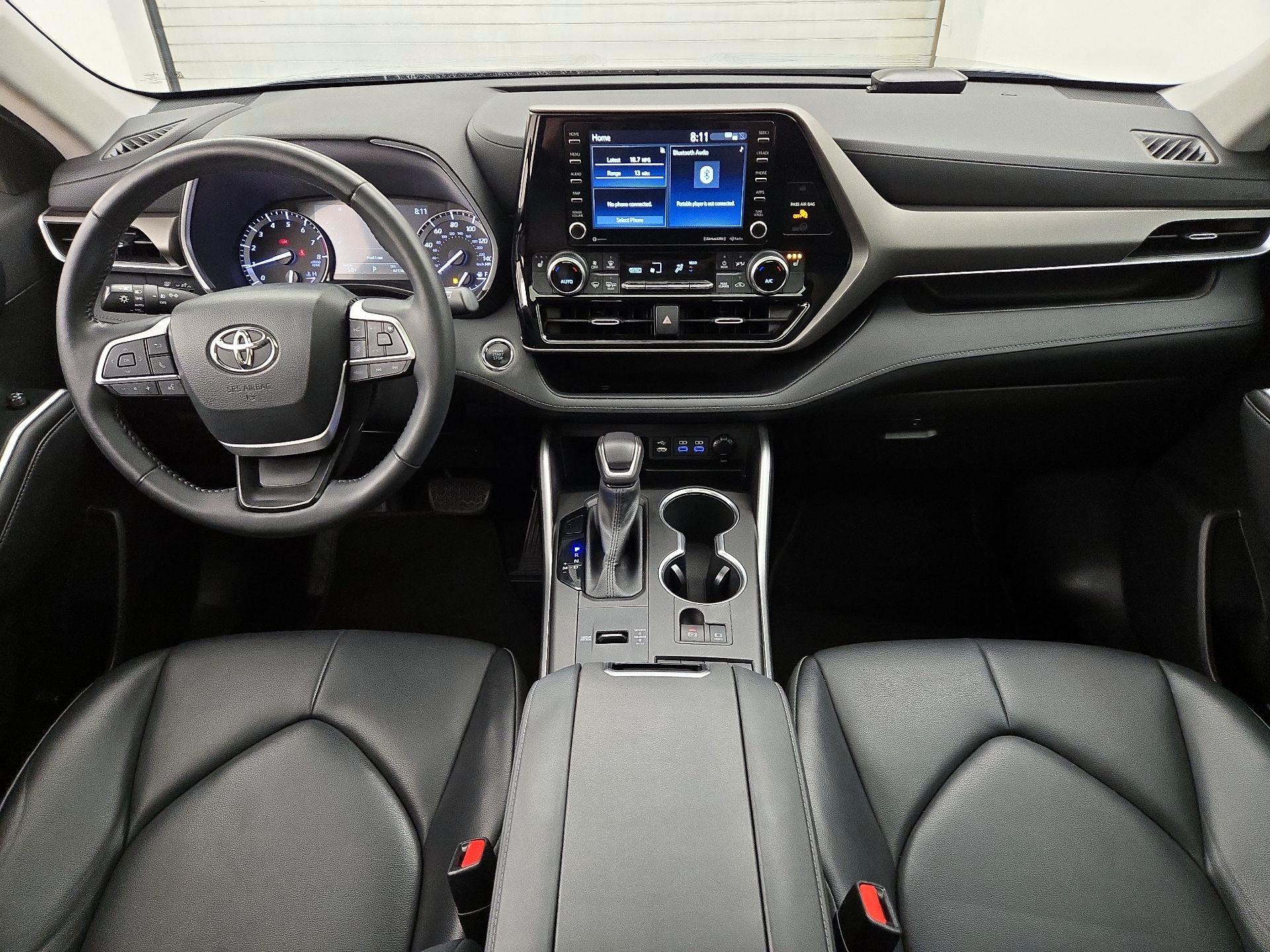 Thumbnail: 2022 Toyota Highlander - 9