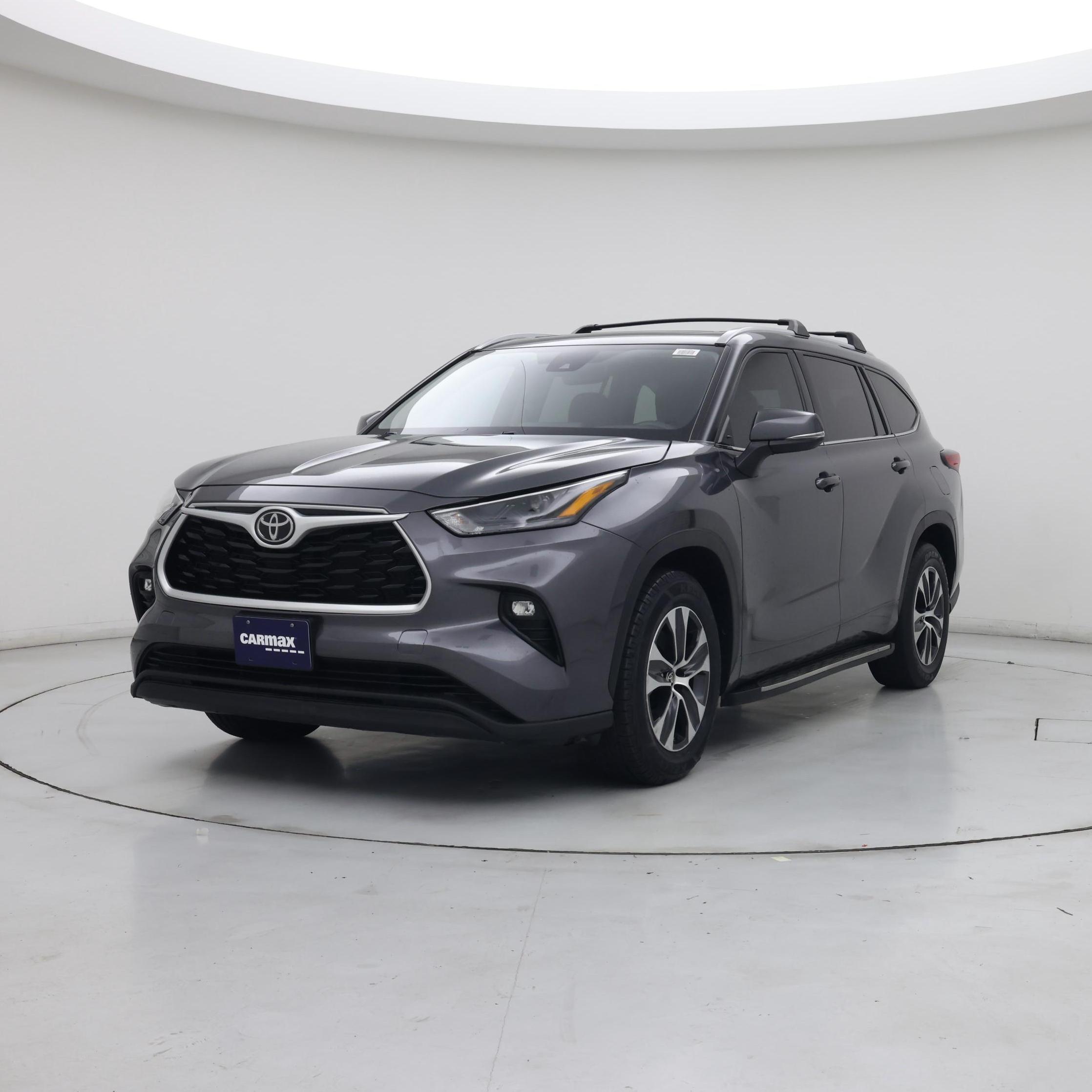 Thumbnail: 2022 Toyota Highlander - 4